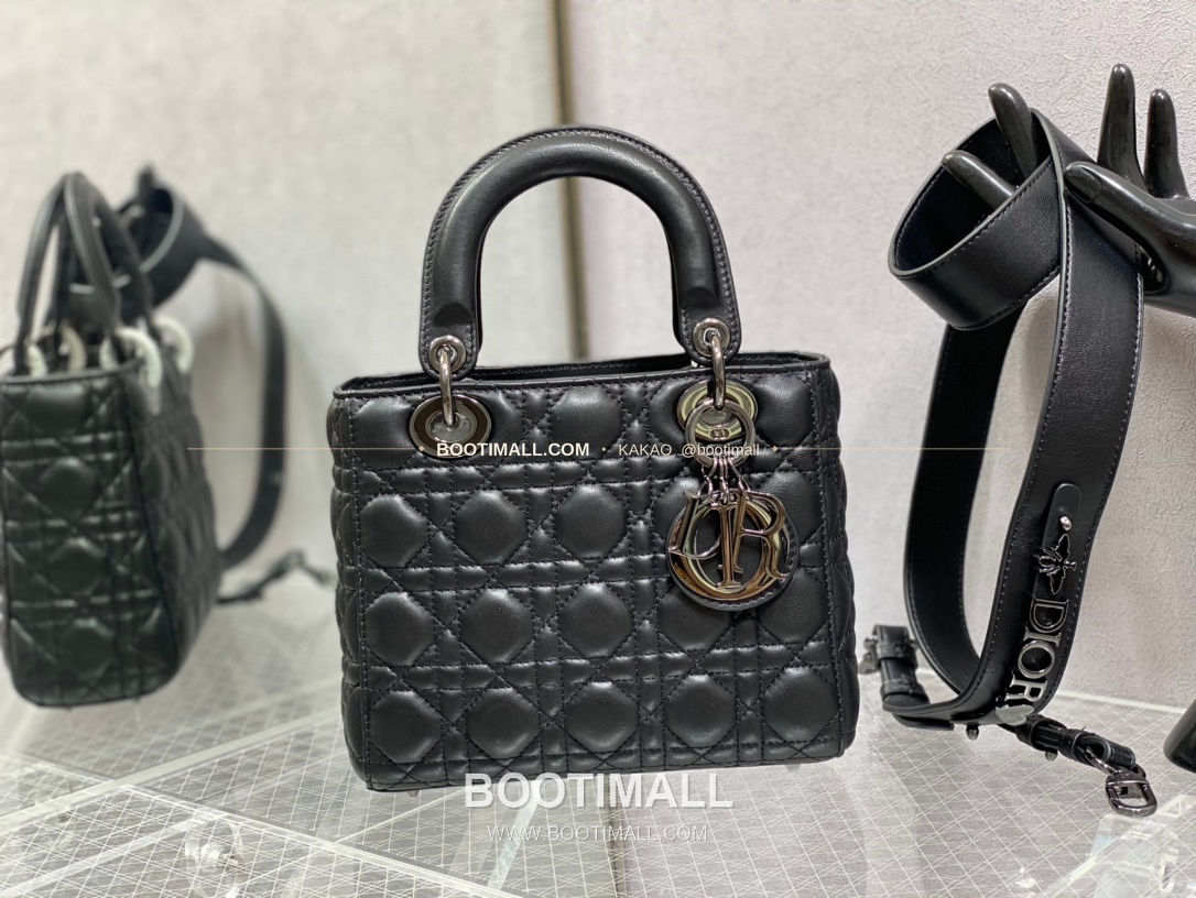 디올 레이디 디올 램스킨 까나쥬 건메탈 D.I.O.R 참 토트 숄더백 Dior Lady Dior Lambskin Cannage Gunmetal D.I.O.R Charm Tote Shoulder Bag 6604 20cm 2