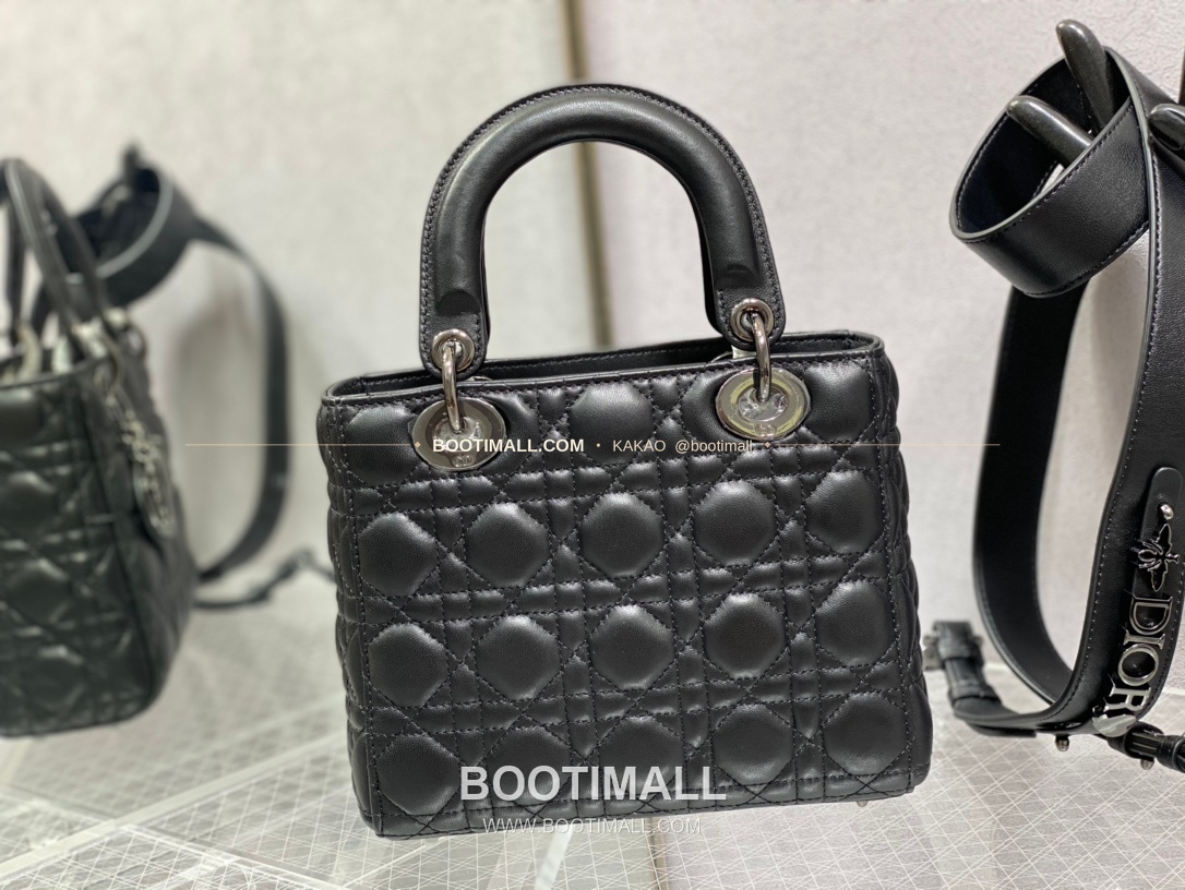 디올 레이디 디올 램스킨 까나쥬 건메탈 D.I.O.R 참 토트 숄더백 Dior Lady Dior Lambskin Cannage Gunmetal D.I.O.R Charm Tote Shoulder Bag 6604 20cm 6