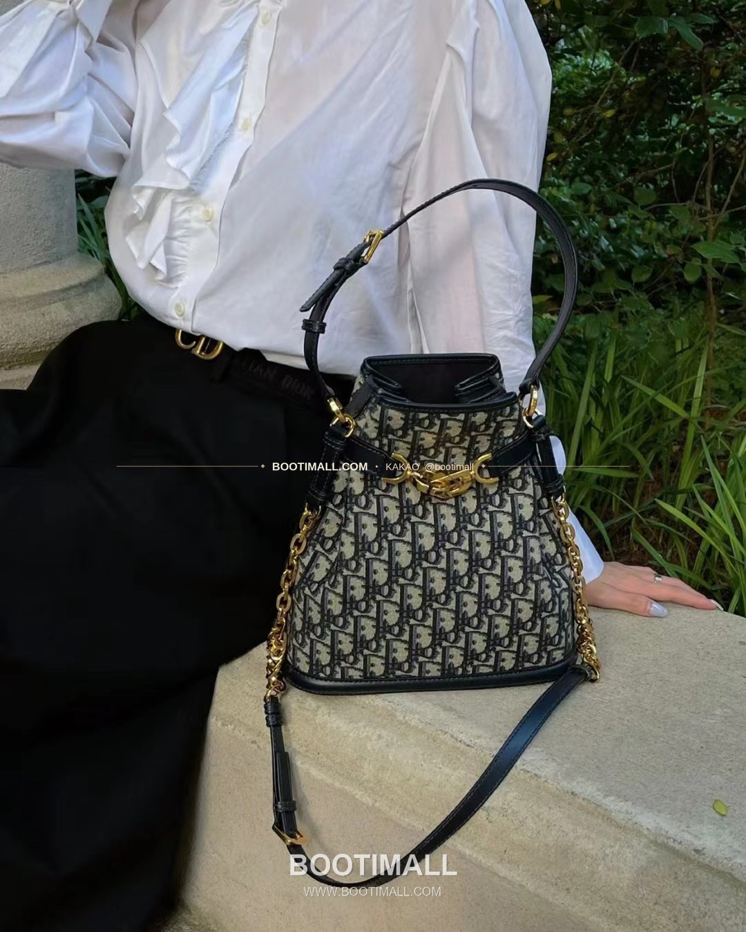 디올 세스트 오블리크 캔버스 버킷 체인 숄더백 Dior C'est Oblique Canvas Bucket Chain Shoulder Bag 9278 24cm 2