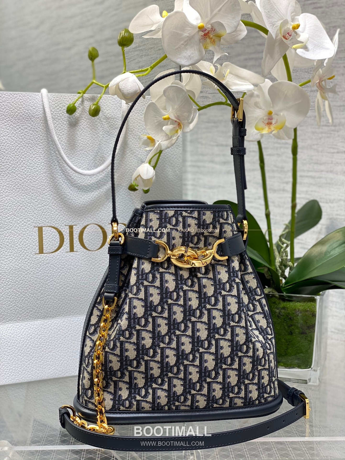 디올 세스트 오블리크 캔버스 버킷 체인 숄더백 Dior C'est Oblique Canvas Bucket Chain Shoulder Bag 9278 24cm 10