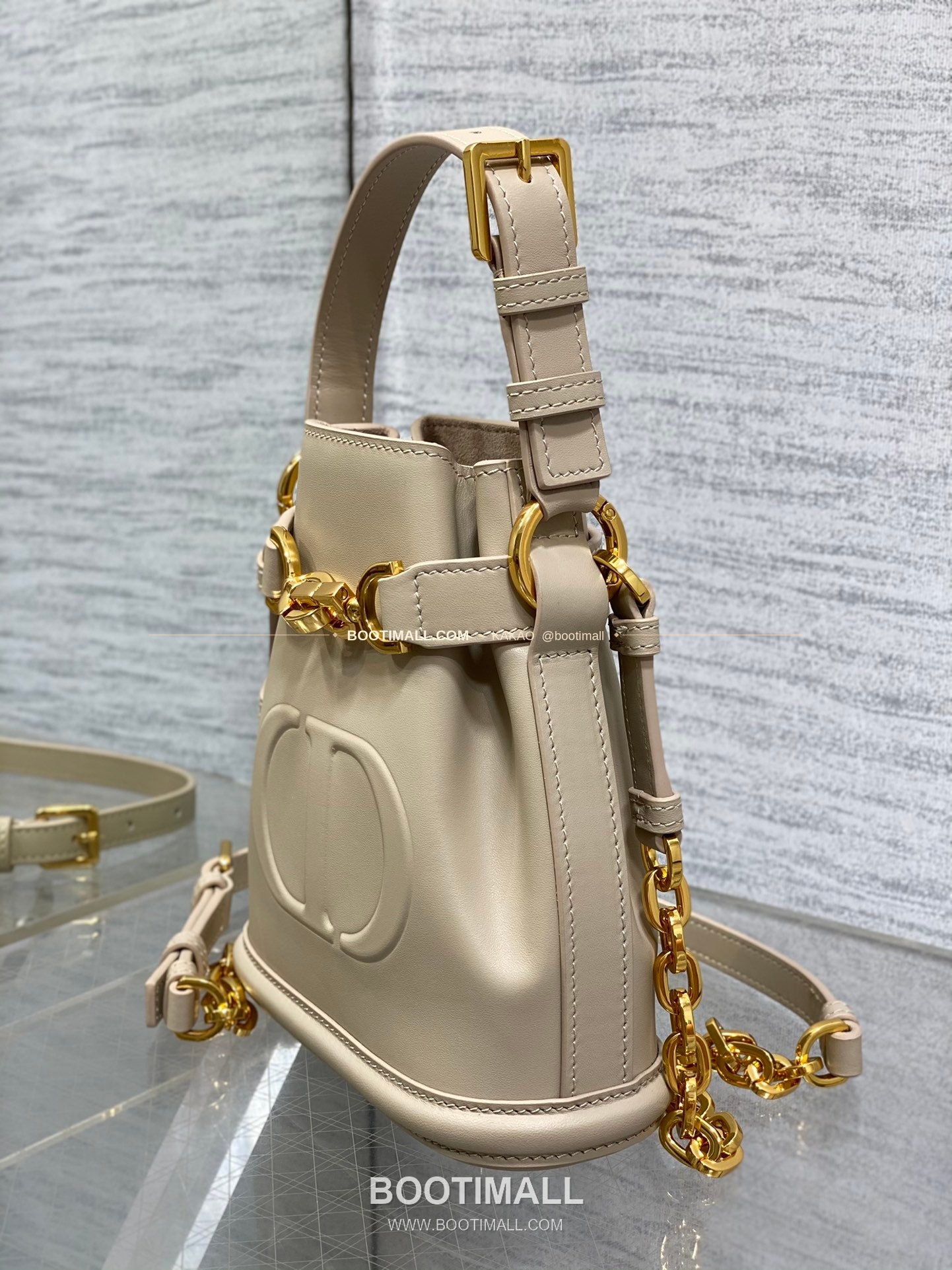 디올 세스트 버킷 체인 숄더백 Dior C'est Bucket Chain Shoulder Bag 9279 17cm 10