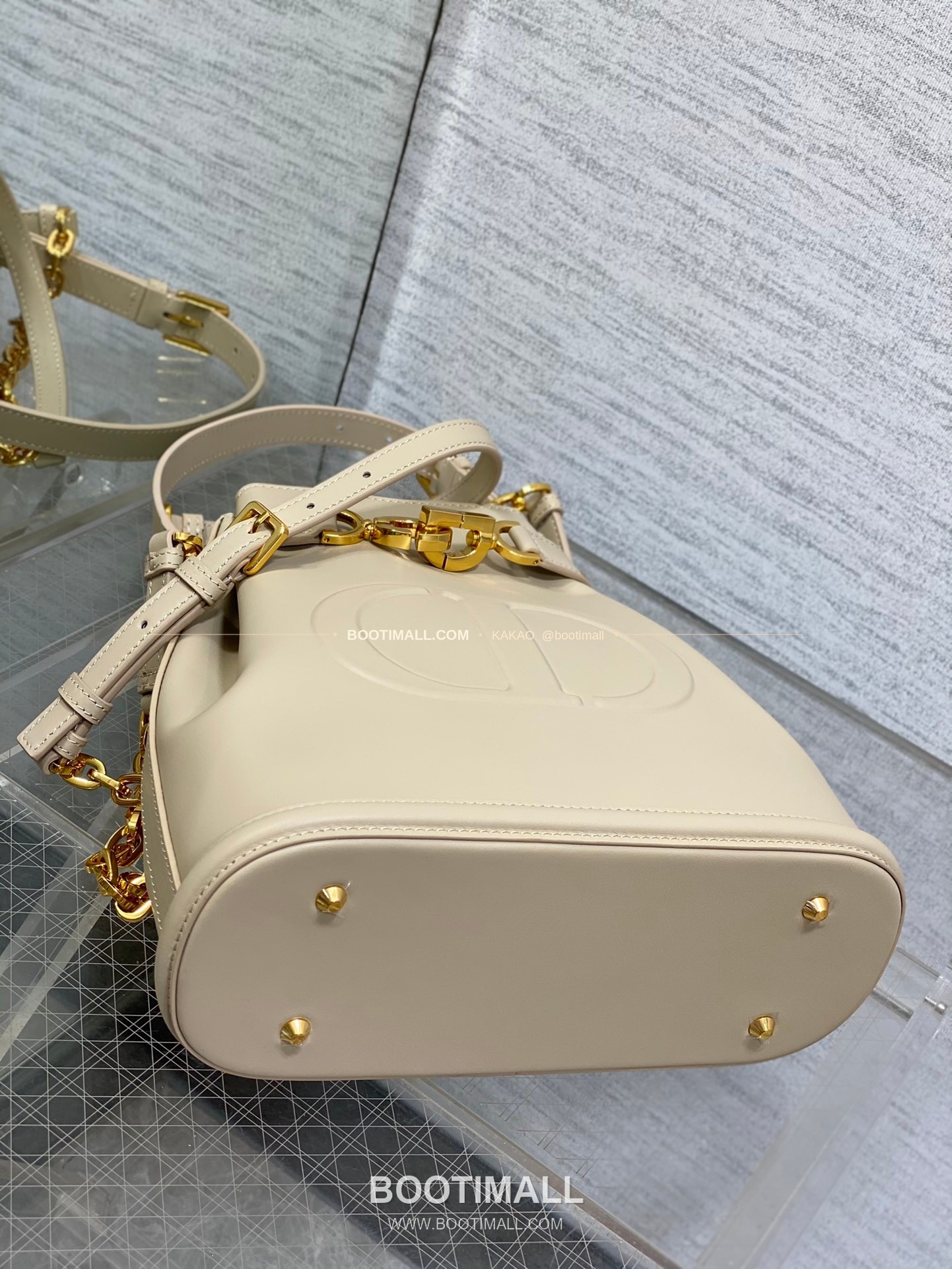 디올 세스트 버킷 체인 숄더백 Dior C'est Bucket Chain Shoulder Bag 9278 24cm 12