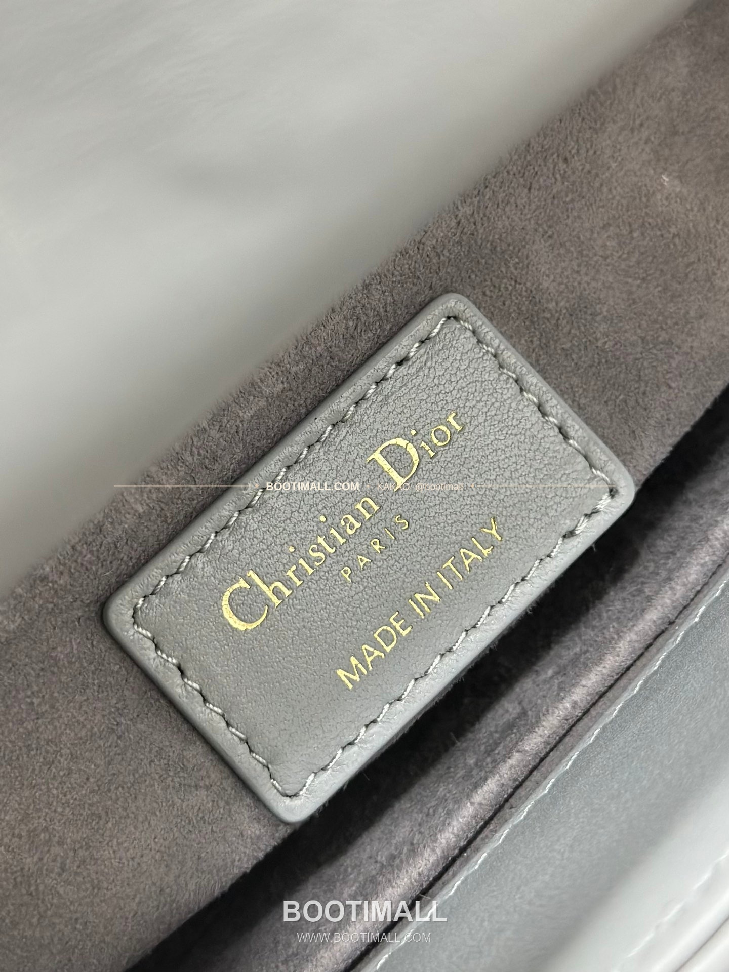 디올 레이디 디올 마이 램스킨 까나쥬 펄 D.I.O.R 참 토트 숄더백 Dior Lady Dior My Lambskin Cannage Pearl D.I.O.R Charm Tote Shoulder Bag M0538 20cm 9