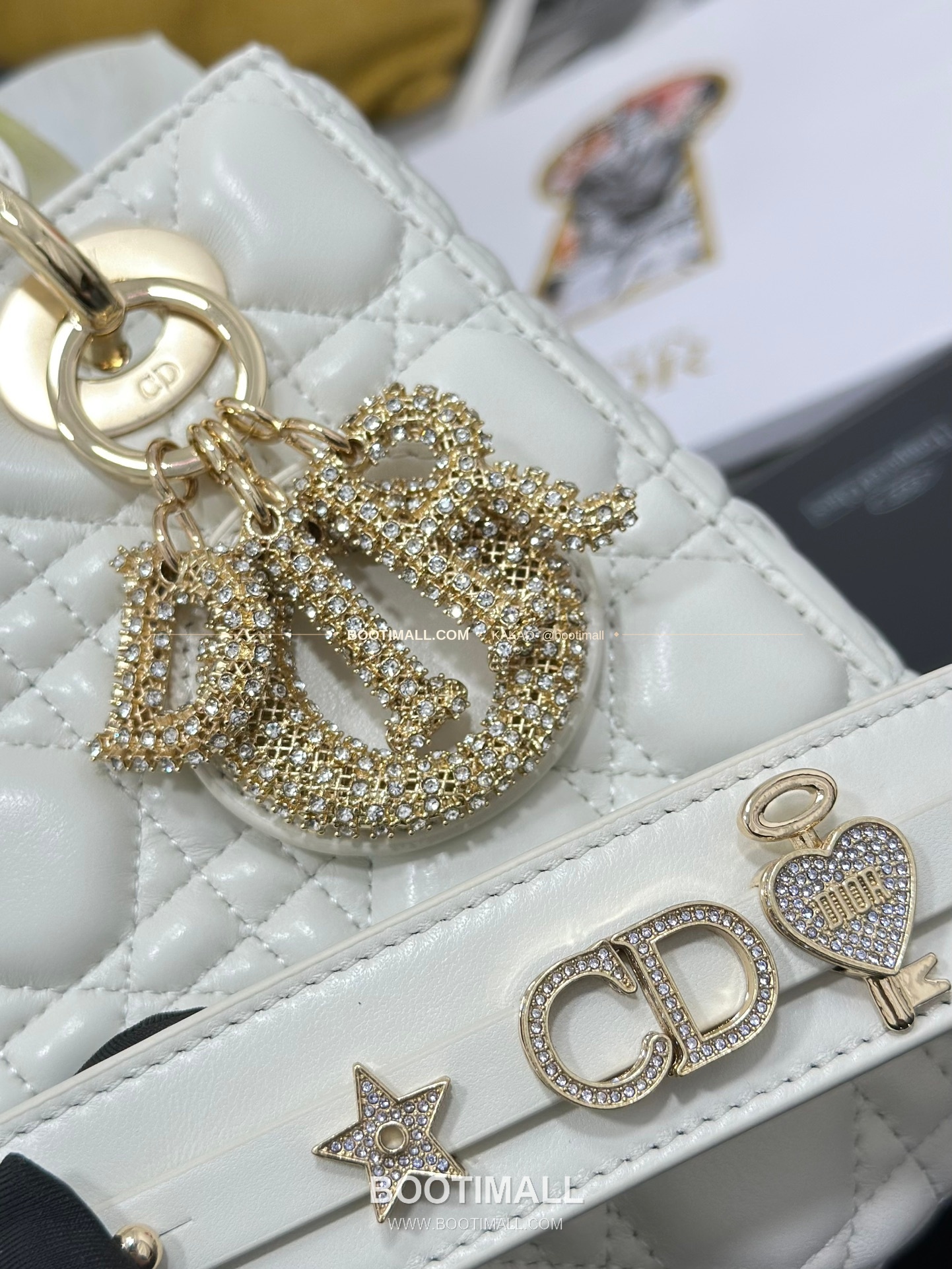 디올 레이디 디올 마이 램스킨 까나쥬 크리스탈 D.I.O.R 참 토트 숄더백 Dior Lady Dior My Lambskin Cannage Crystal D.I.O.R Charm Tote Shoulder Bag M0538 20cm 6