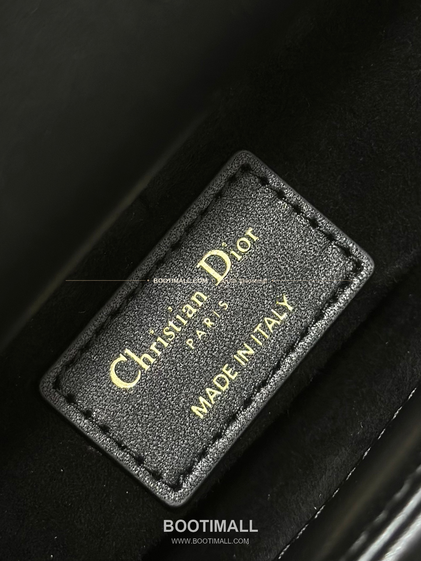 디올 레이디 디올 램스킨 까나쥬 크리스탈 D.I.O.R 참 미니 체인 숄더백 Dior Lady Dior Lambskin Cannage Crystal D.I.O.R Charm Mini Chain Shoulder Bag M0505 17cm 9