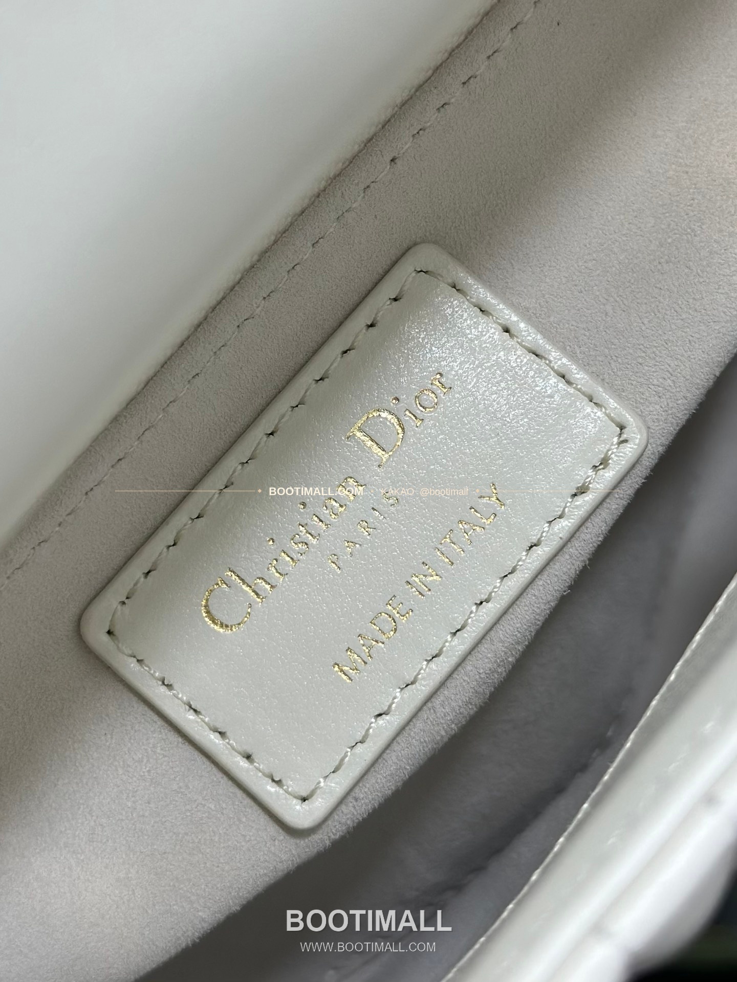 디올 레이디 디올 램스킨 까나쥬 오픈워크 D.I.O.R 참 미니 체인 숄더백 Dior Lady Dior Lambskin Cannage Openwork D.I.O.R Charm Mini Chain Shoulder Bag M0505 17cm 9