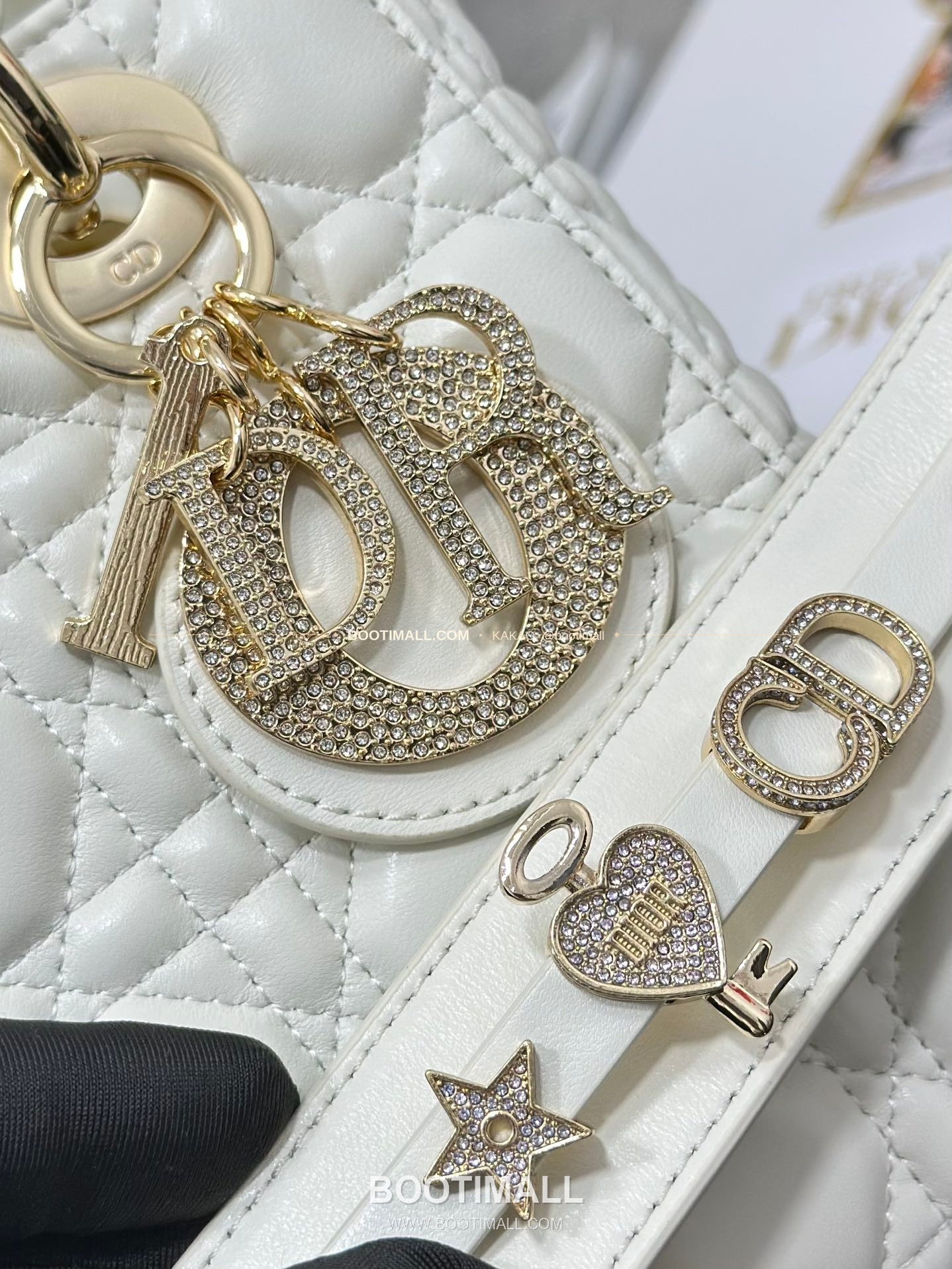 디올 레이디 디올 마이 램스킨 까나쥬 다이아 버클 D.I.O.R 참 토트 숄더백 Dior Lady Dior My Lambskin Cannage Diamond Buckle D.I.O.R Charm Tote Shoulder Bag M0538 20cm 6