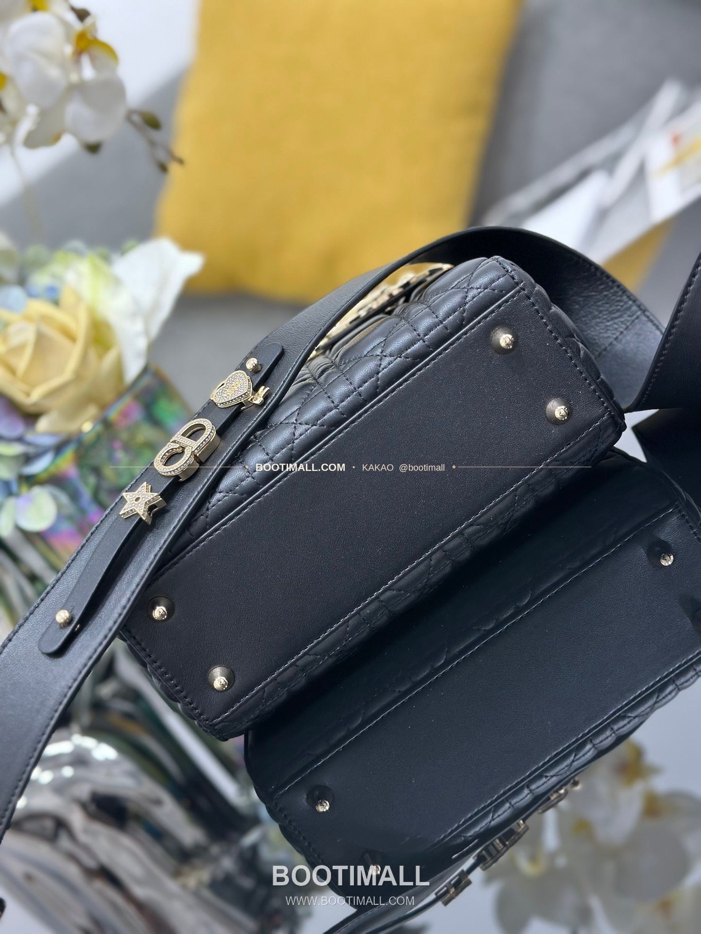 디올 레이디 디올 마이 램스킨 까나쥬 다이아 버클 D.I.O.R 참 토트 숄더백 Dior Lady Dior My Lambskin Cannage Diamond Buckle D.I.O.R Charm Tote Shoulder Bag M0538 20cm 4