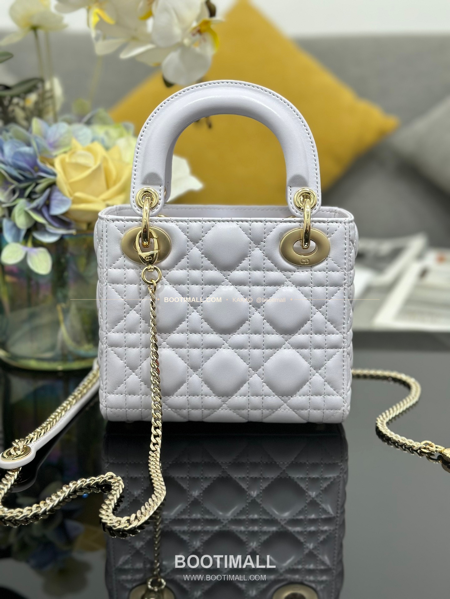 디올 레이디 디올 램스킨 까나쥬 다이아 버클 D.I.O.R 참 미니 체인 숄더백 Dior Lady Dior Lambskin Cannage Diamond Buckle D.I.O.R Charm Mini Chain Shoulder Bag M0505 17cm 2