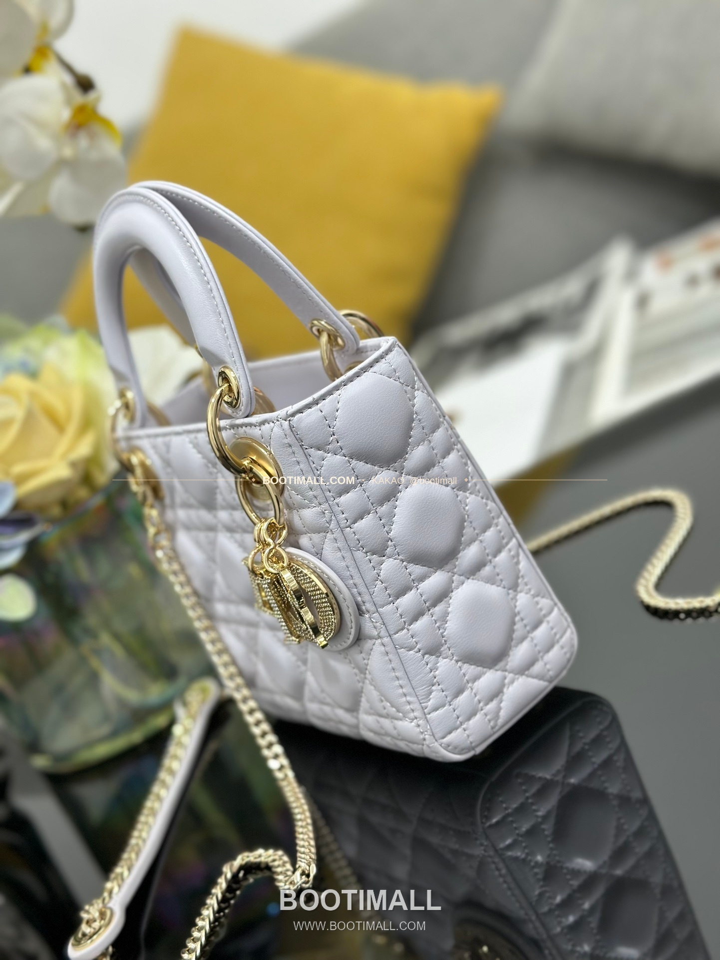 디올 레이디 디올 램스킨 까나쥬 다이아 버클 D.I.O.R 참 미니 체인 숄더백 Dior Lady Dior Lambskin Cannage Diamond Buckle D.I.O.R Charm Mini Chain Shoulder Bag M0505 17cm 3