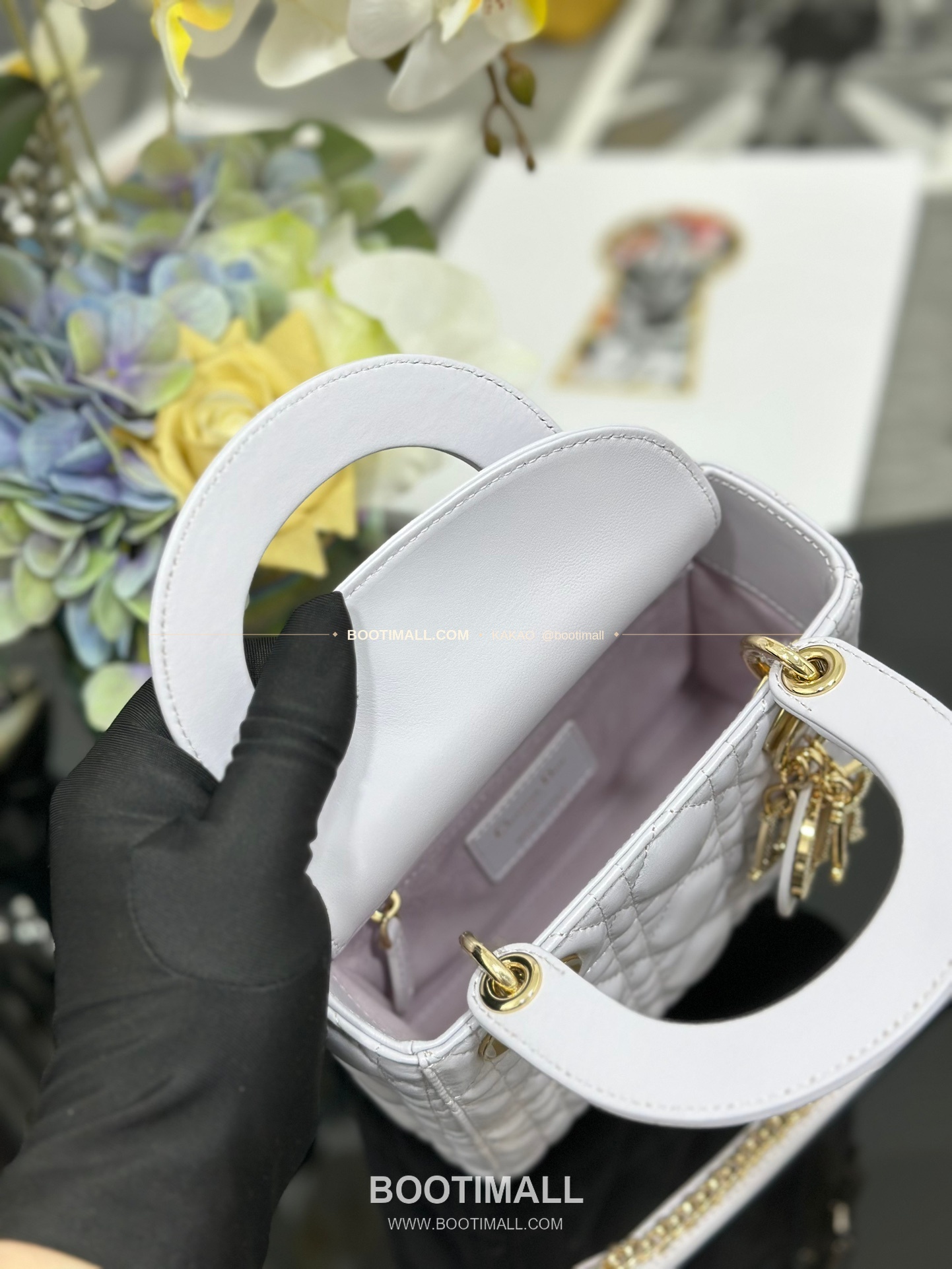 디올 레이디 디올 램스킨 까나쥬 다이아 버클 D.I.O.R 참 미니 체인 숄더백 Dior Lady Dior Lambskin Cannage Diamond Buckle D.I.O.R Charm Mini Chain Shoulder Bag M0505 17cm 8