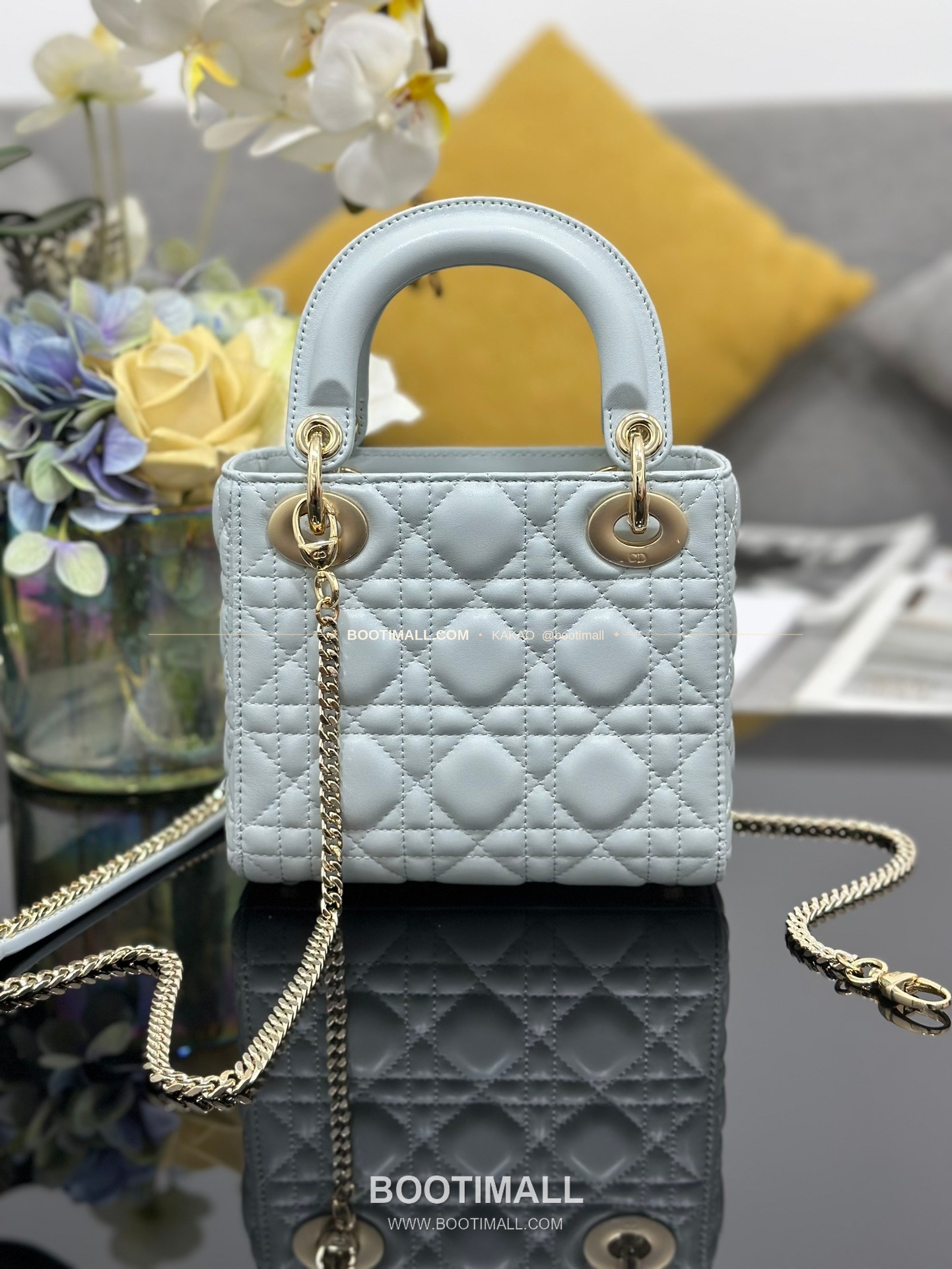 디올 레이디 디올 램스킨 까나쥬 다이아 버클 D.I.O.R 참 미니 체인 숄더백 Dior Lady Dior Lambskin Cannage Diamond Buckle D.I.O.R Charm Mini Chain Shoulder Bag M0505 17cm 2