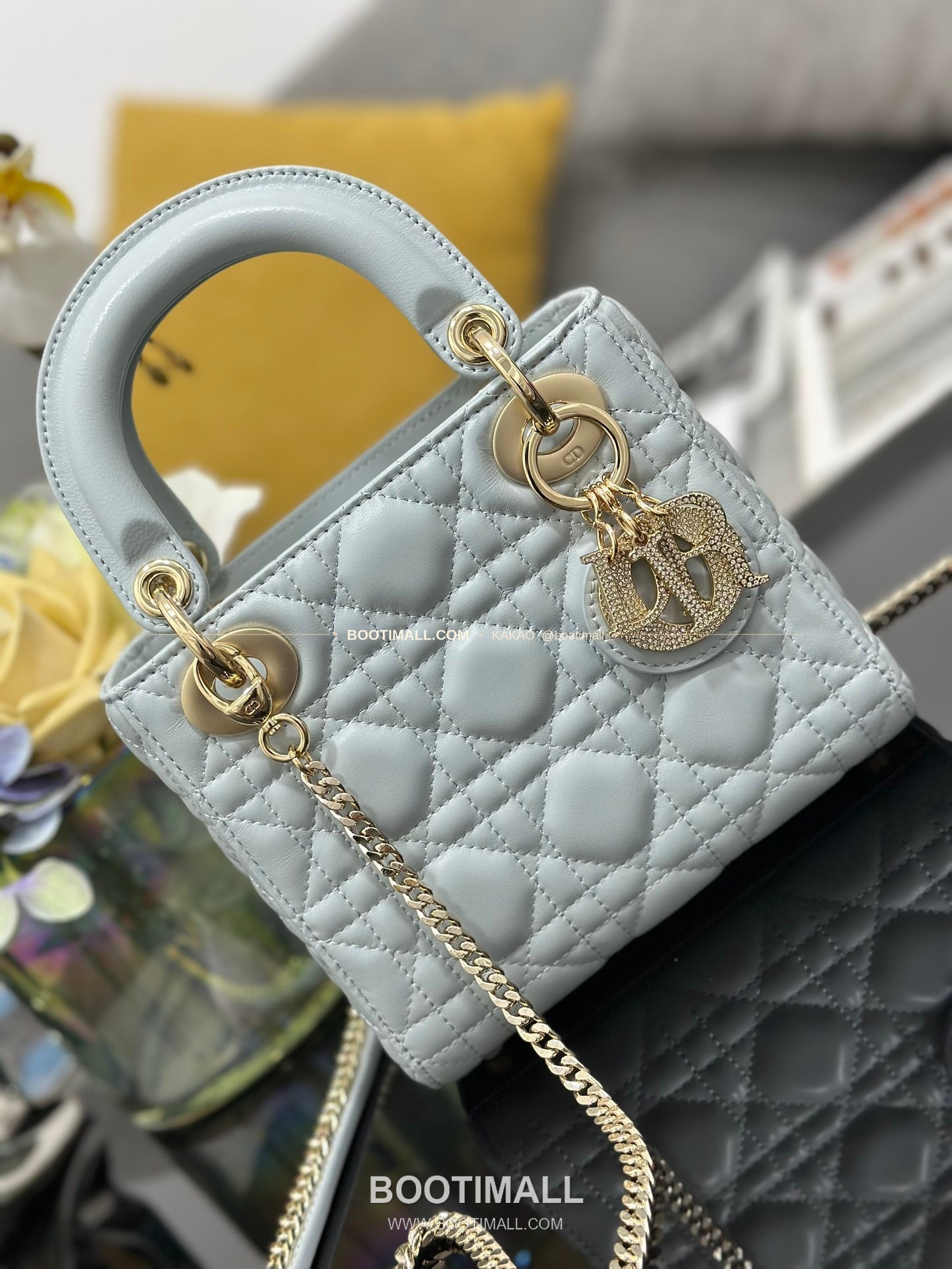 디올 레이디 디올 램스킨 까나쥬 다이아 버클 D.I.O.R 참 미니 체인 숄더백 Dior Lady Dior Lambskin Cannage Diamond Buckle D.I.O.R Charm Mini Chain Shoulder Bag M0505 17cm 5