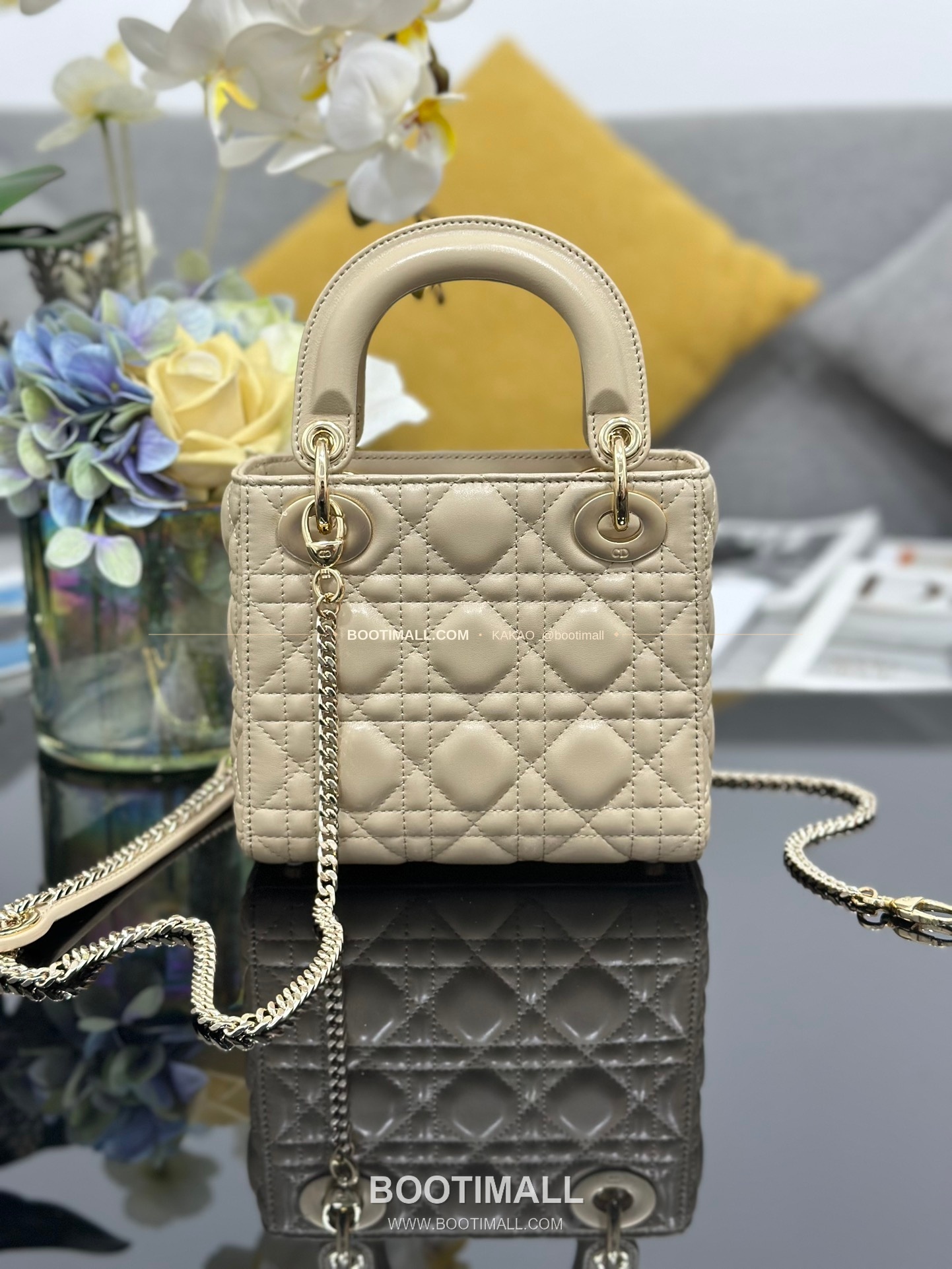 디올 레이디 디올 램스킨 까나쥬 다이아 버클 D.I.O.R 참 미니 체인 숄더백 Dior Lady Dior Lambskin Cannage Diamond Buckle D.I.O.R Charm Mini Chain Shoulder Bag M0505 17cm 2