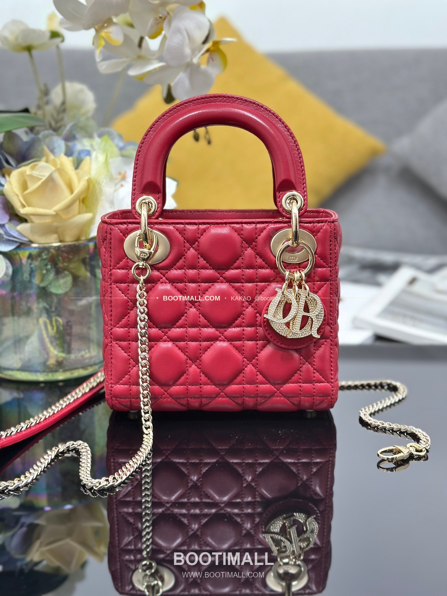 디올 레이디 디올 램스킨 까나쥬 다이아 버클 D.I.O.R 참 미니 체인 숄더백 Dior Lady Dior Lambskin Cannage Diamond Buckle D.I.O.R Charm Mini Chain Shoulder Bag M0505 17cm 1