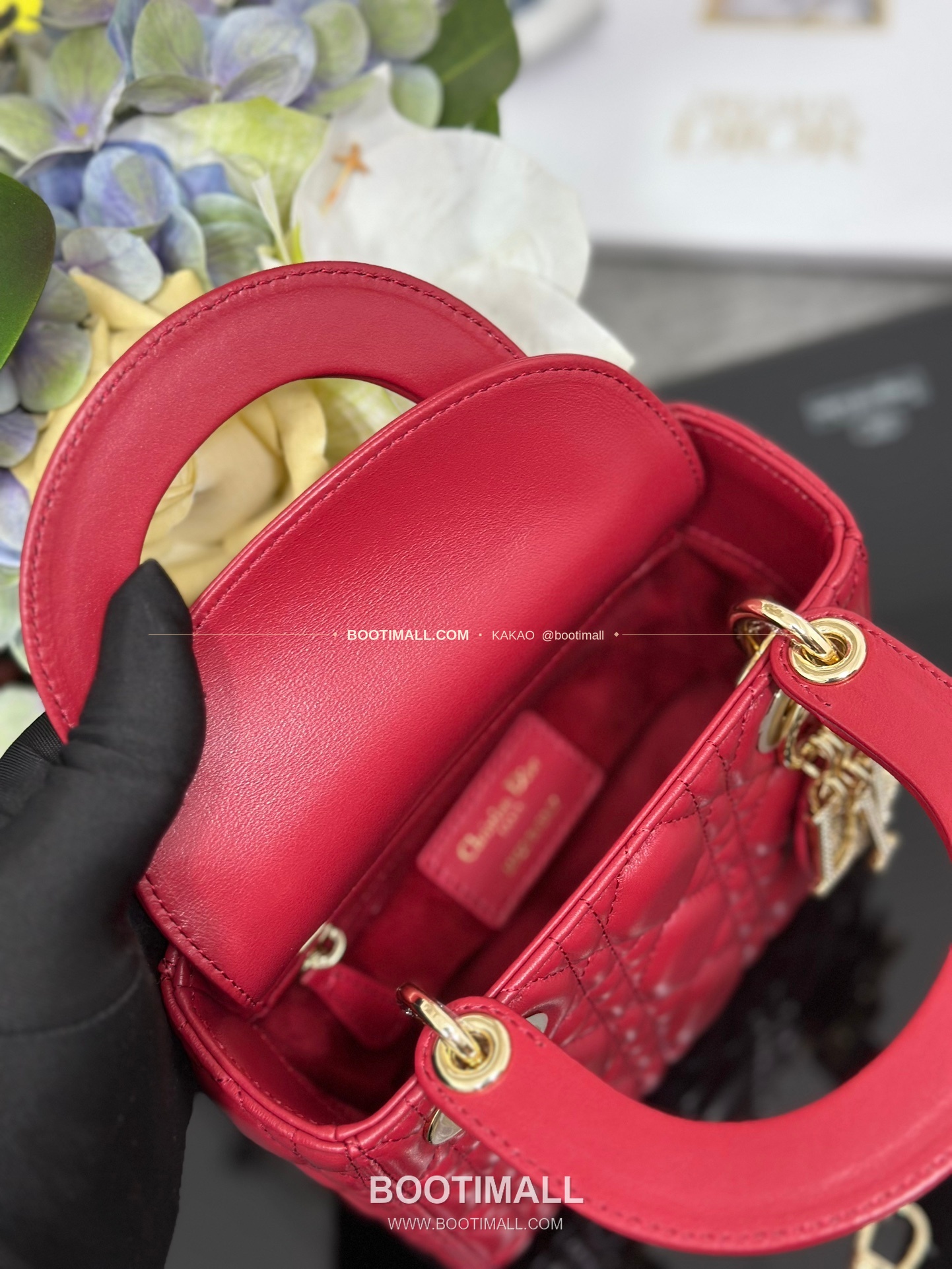 디올 레이디 디올 램스킨 까나쥬 다이아 버클 D.I.O.R 참 미니 체인 숄더백 Dior Lady Dior Lambskin Cannage Diamond Buckle D.I.O.R Charm Mini Chain Shoulder Bag M0505 17cm 8