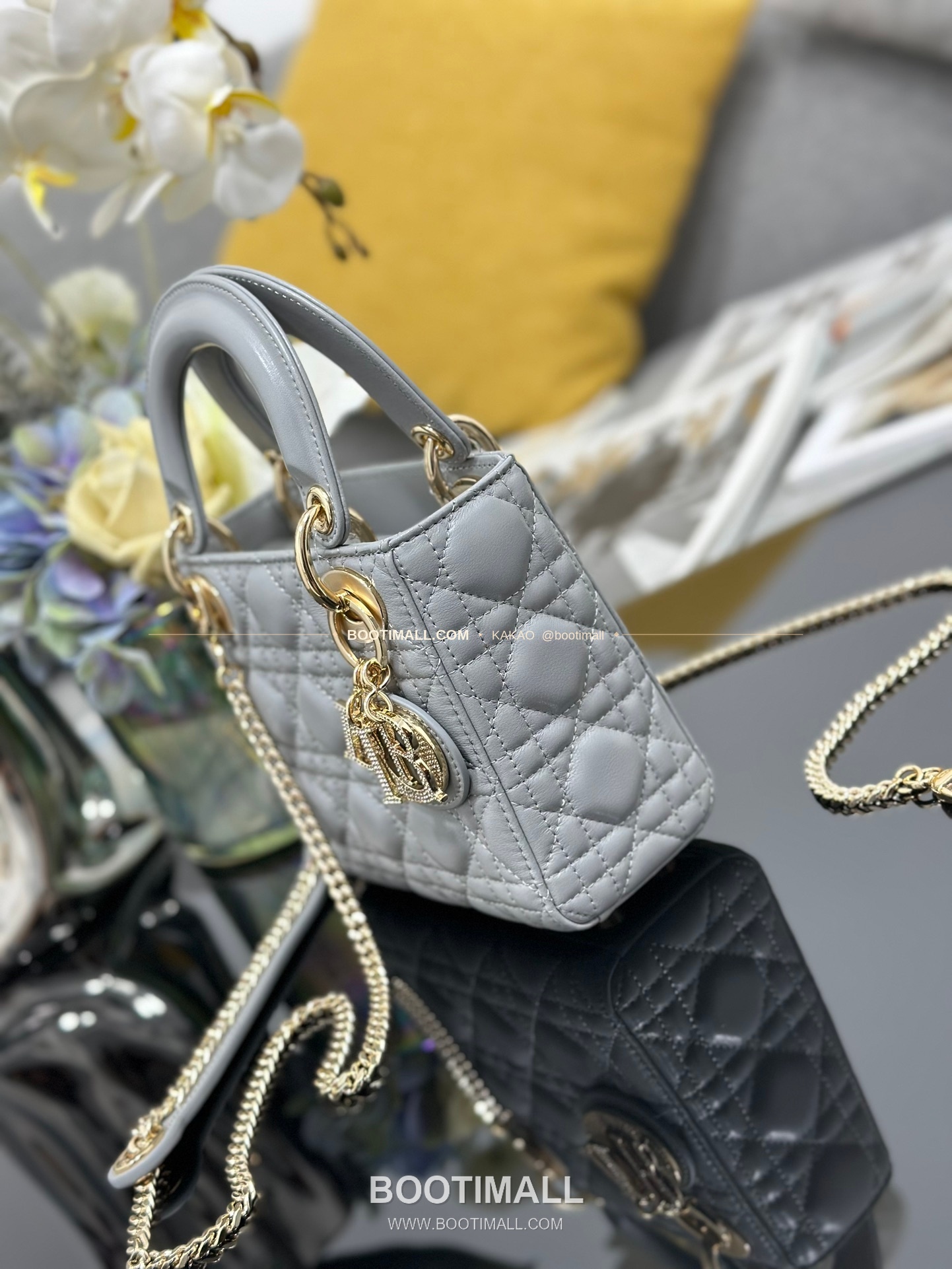 디올 레이디 디올 램스킨 까나쥬 다이아 버클 D.I.O.R 참 미니 체인 숄더백 Dior Lady Dior Lambskin Cannage Diamond Buckle D.I.O.R Charm Mini Chain Shoulder Bag M0505 17cm 5