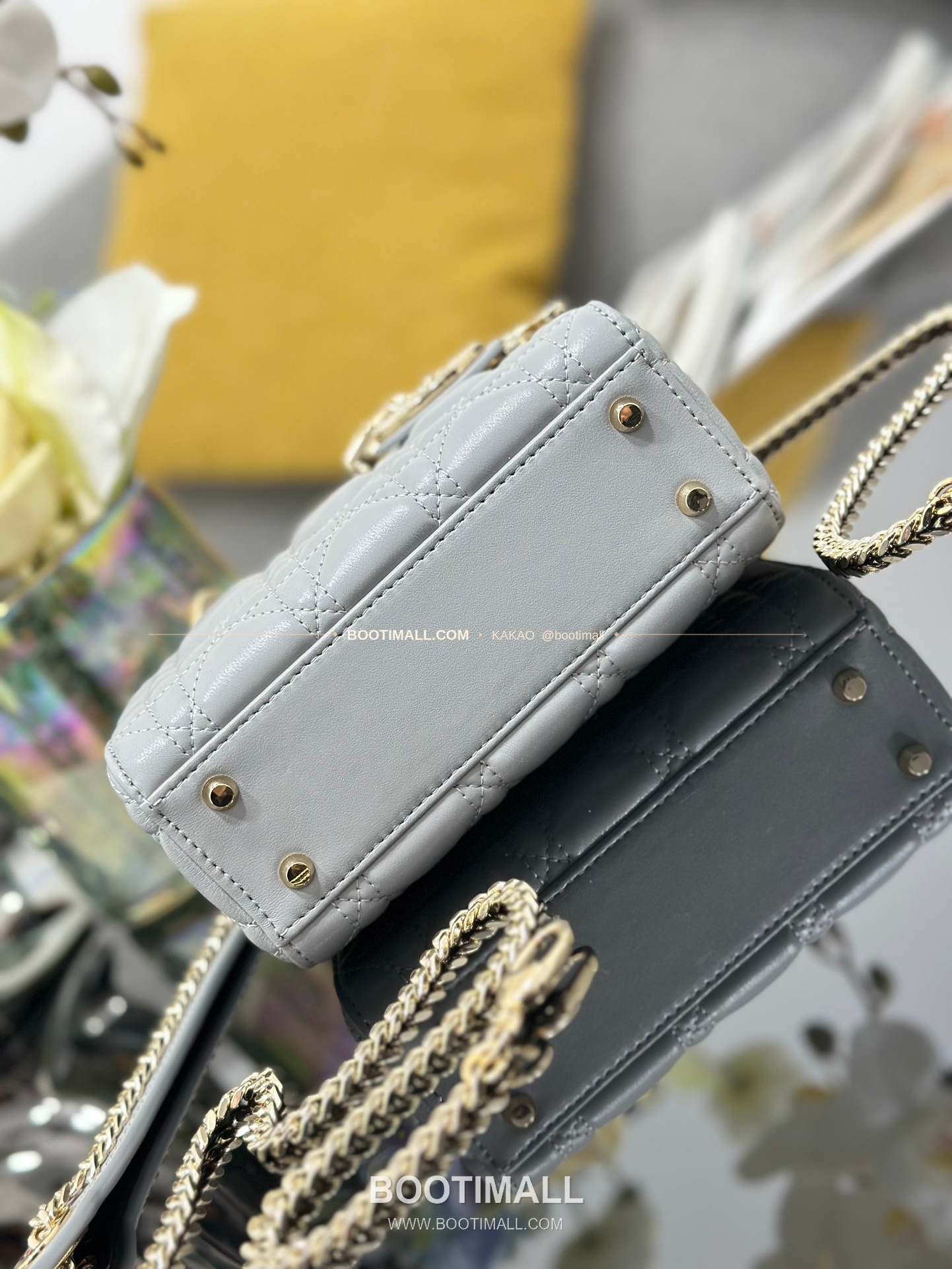 디올 레이디 디올 램스킨 까나쥬 다이아 버클 D.I.O.R 참 미니 체인 숄더백 Dior Lady Dior Lambskin Cannage Diamond Buckle D.I.O.R Charm Mini Chain Shoulder Bag M0505 17cm 6