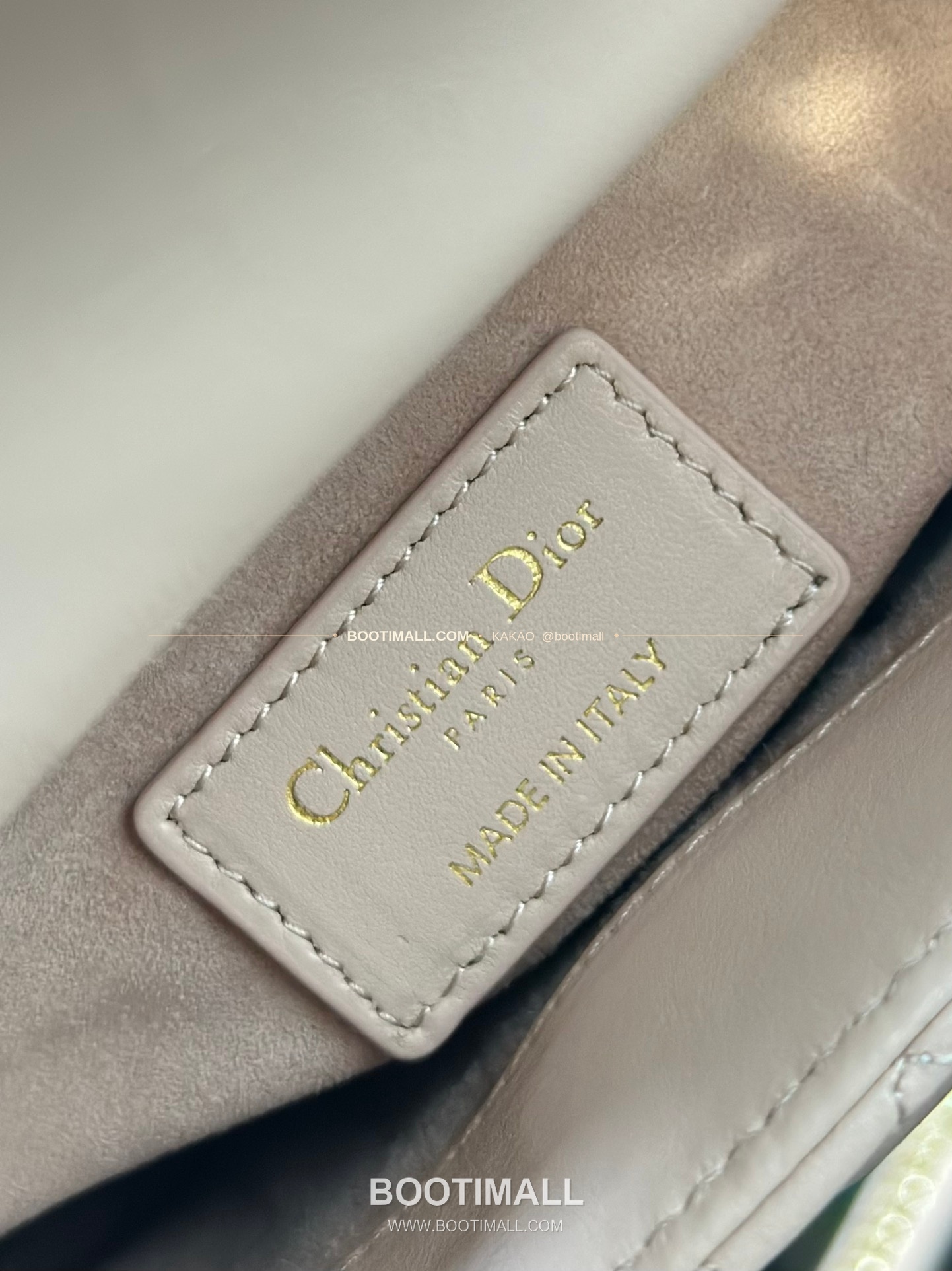 디올 레이디 디올 램스킨 까나쥬 다이아 버클 D.I.O.R 참 미니 체인 숄더백 Dior Lady Dior Lambskin Cannage Diamond Buckle D.I.O.R Charm Mini Chain Shoulder Bag M0505 17cm 9