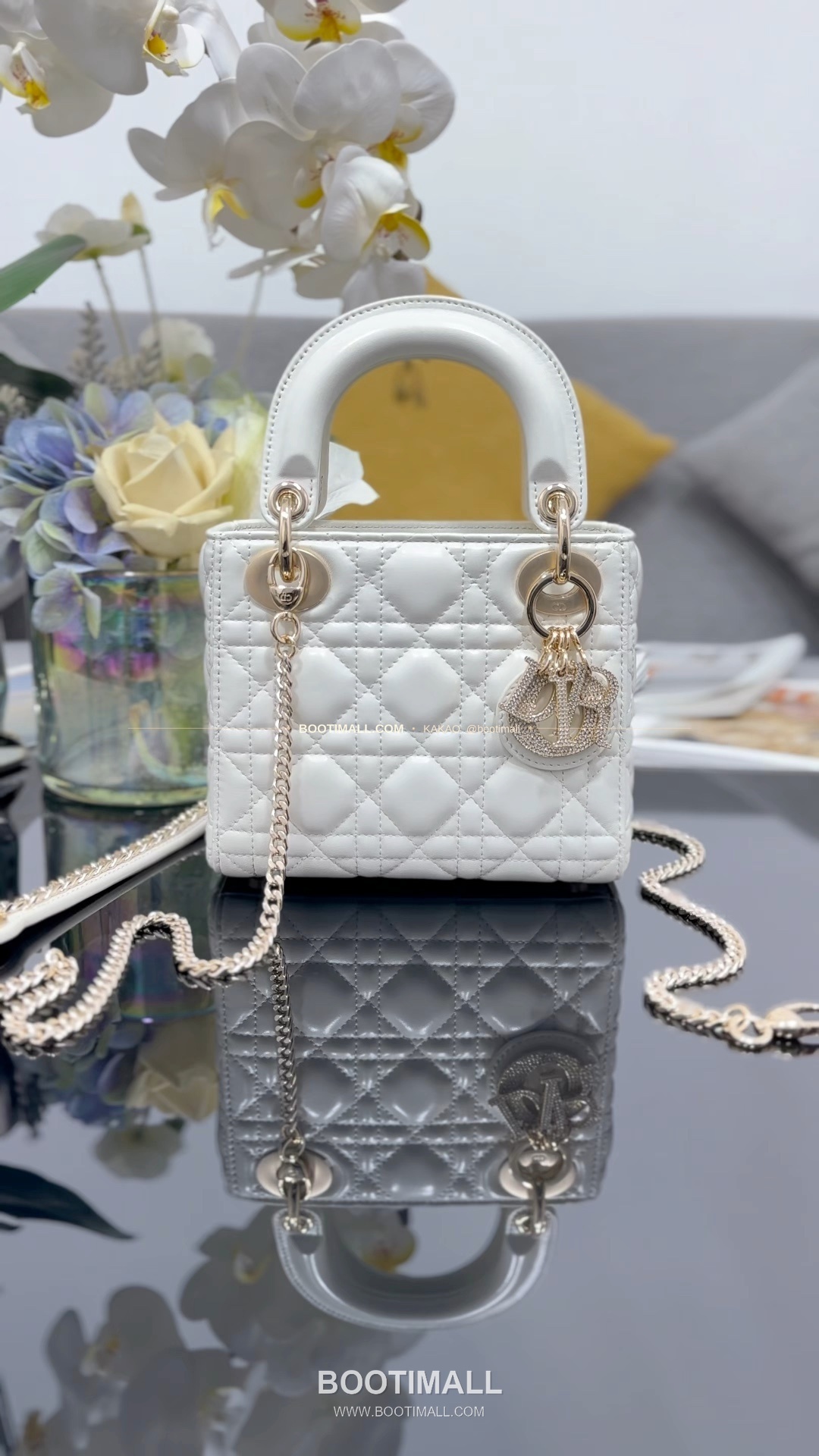 디올 레이디 디올 램스킨 까나쥬 다이아 버클 D.I.O.R 참 미니 체인 숄더백 Dior Lady Dior Lambskin Cannage Diamond Buckle D.I.O.R Charm Mini Chain Shoulder Bag M0505 17cm 10