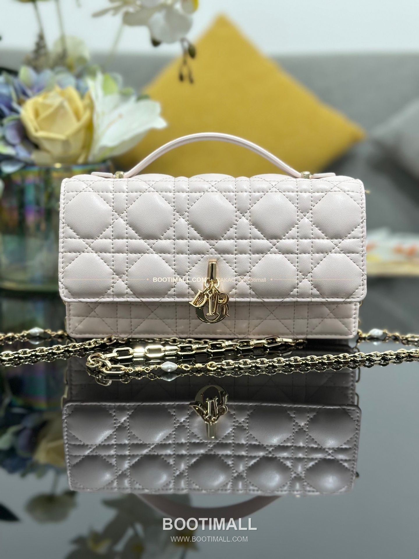 디올 미스 디올 램스킨 D.I.O.R 참 체인 숄더백 Dior Miss Dior Lambskin D.I.O.R Charm Chain Shoulder Bag M0997 21cm 1