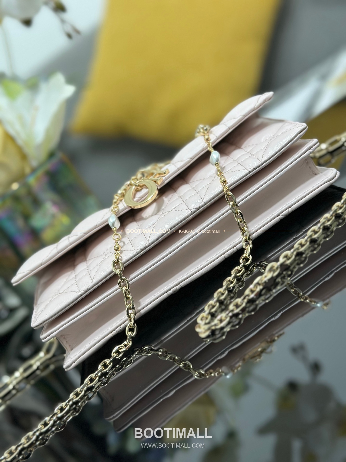 디올 미스 디올 램스킨 D.I.O.R 참 체인 숄더백 Dior Miss Dior Lambskin D.I.O.R Charm Chain Shoulder Bag M0997 21cm 4