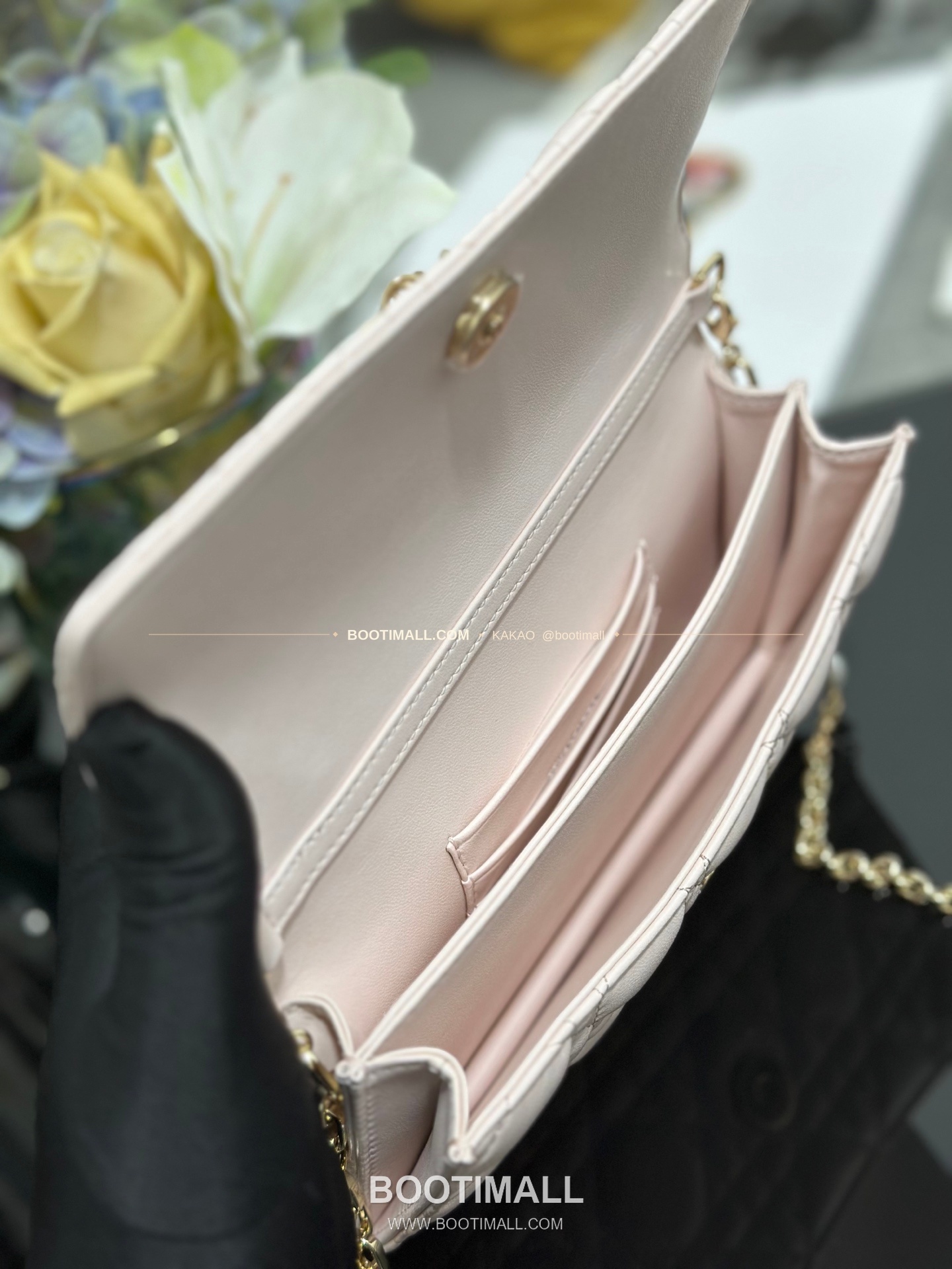 디올 미스 디올 램스킨 D.I.O.R 참 체인 숄더백 Dior Miss Dior Lambskin D.I.O.R Charm Chain Shoulder Bag M0997 21cm 8