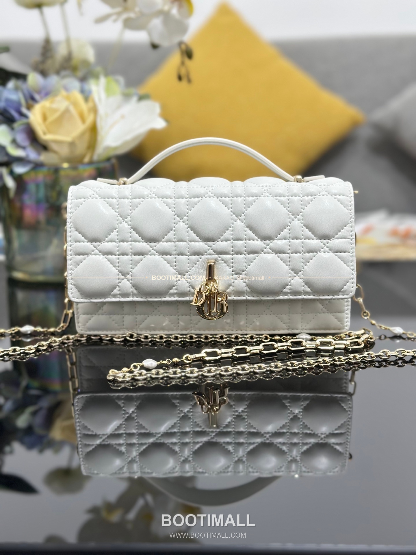 디올 미스 디올 램스킨 D.I.O.R 참 체인 숄더백 Dior Miss Dior Lambskin D.I.O.R Charm Chain Shoulder Bag M0997 21cm 1