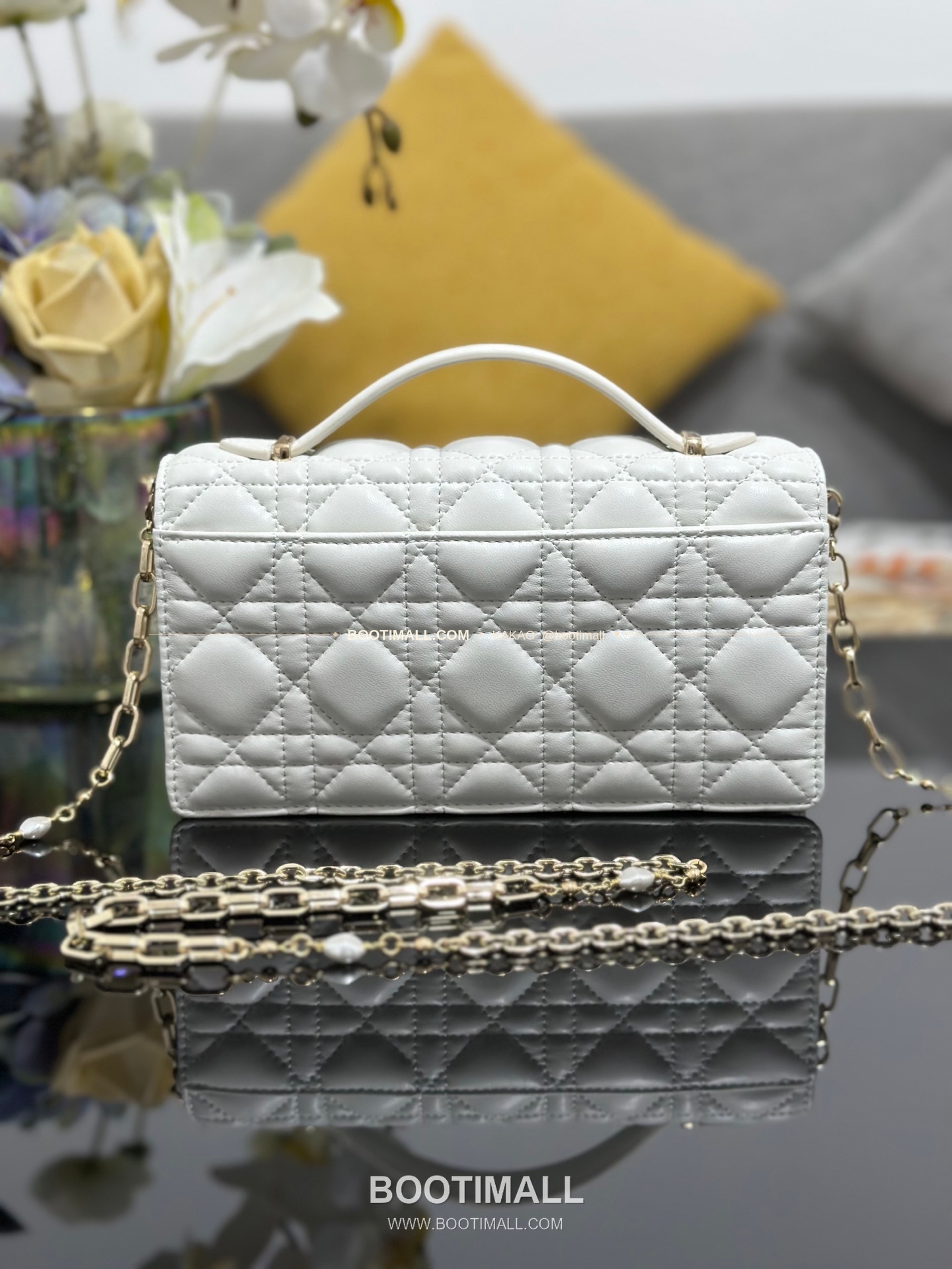 디올 미스 디올 램스킨 D.I.O.R 참 체인 숄더백 Dior Miss Dior Lambskin D.I.O.R Charm Chain Shoulder Bag M0997 21cm 2