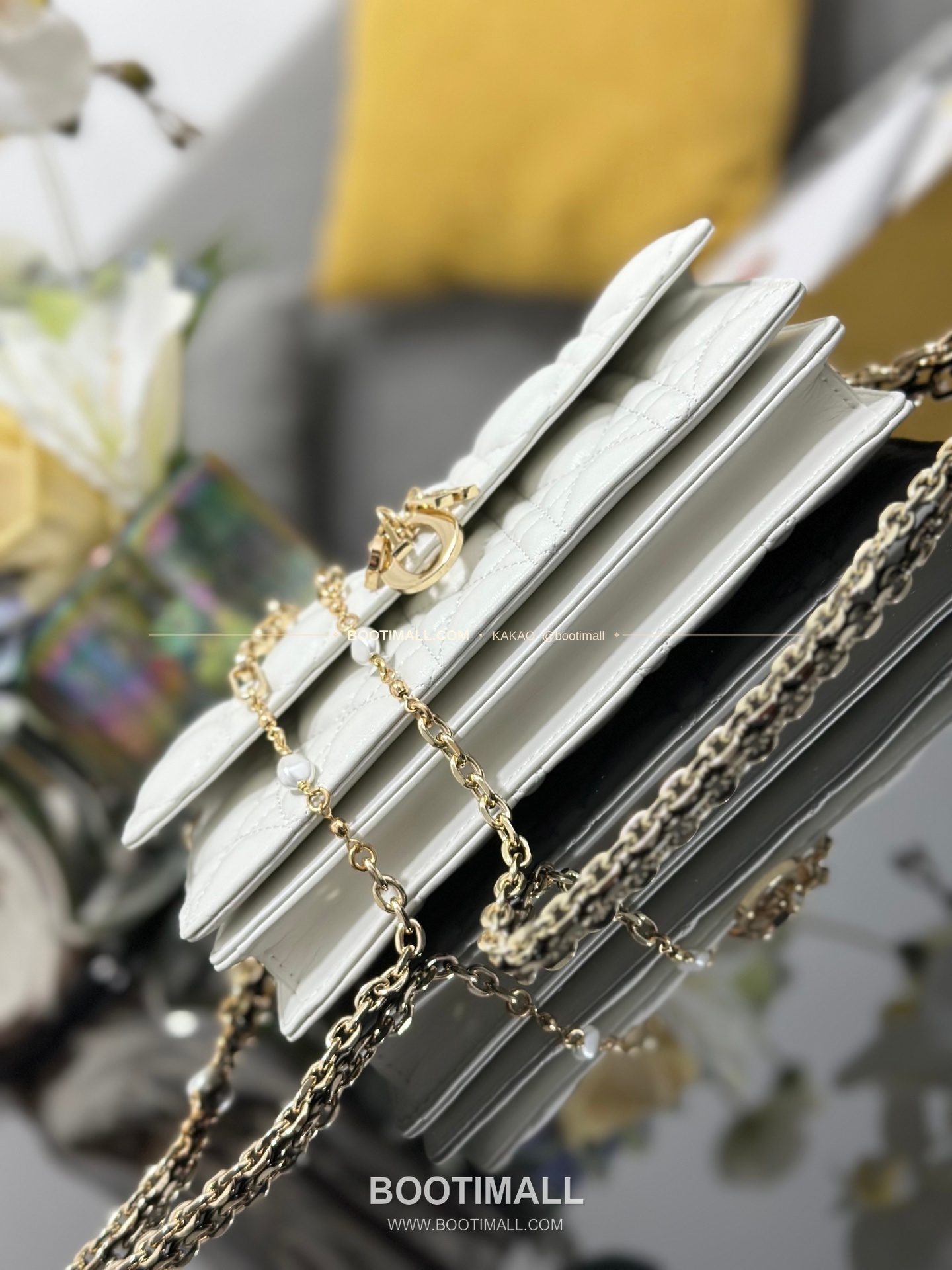 디올 미스 디올 램스킨 D.I.O.R 참 체인 숄더백 Dior Miss Dior Lambskin D.I.O.R Charm Chain Shoulder Bag M0997 21cm 4