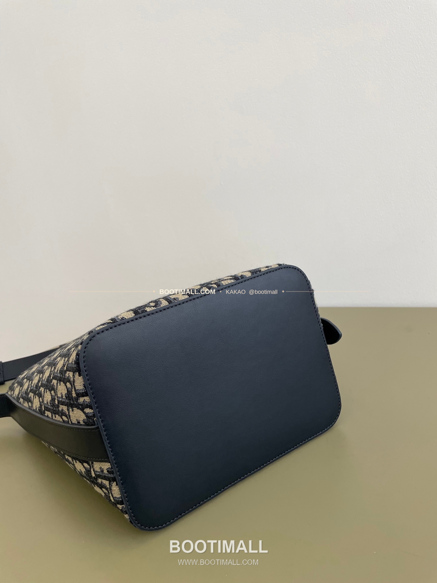 디올 스타 오블리크 캔버스 버킷 숄더백 Dior Star Oblique Canvas Bucket Shoulder Bag 2879 24cm 22