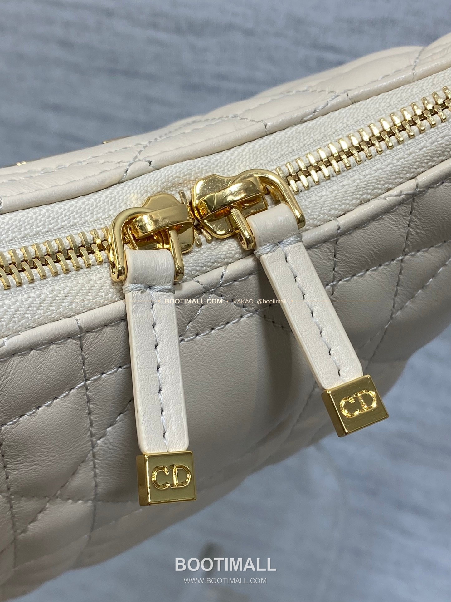 디올 미스 디올 램스킨 까나쥬 호보 숄더백 Dior Miss Dior Lambskin Cannage Hobo Shoulder Bag 5268 19cm 4