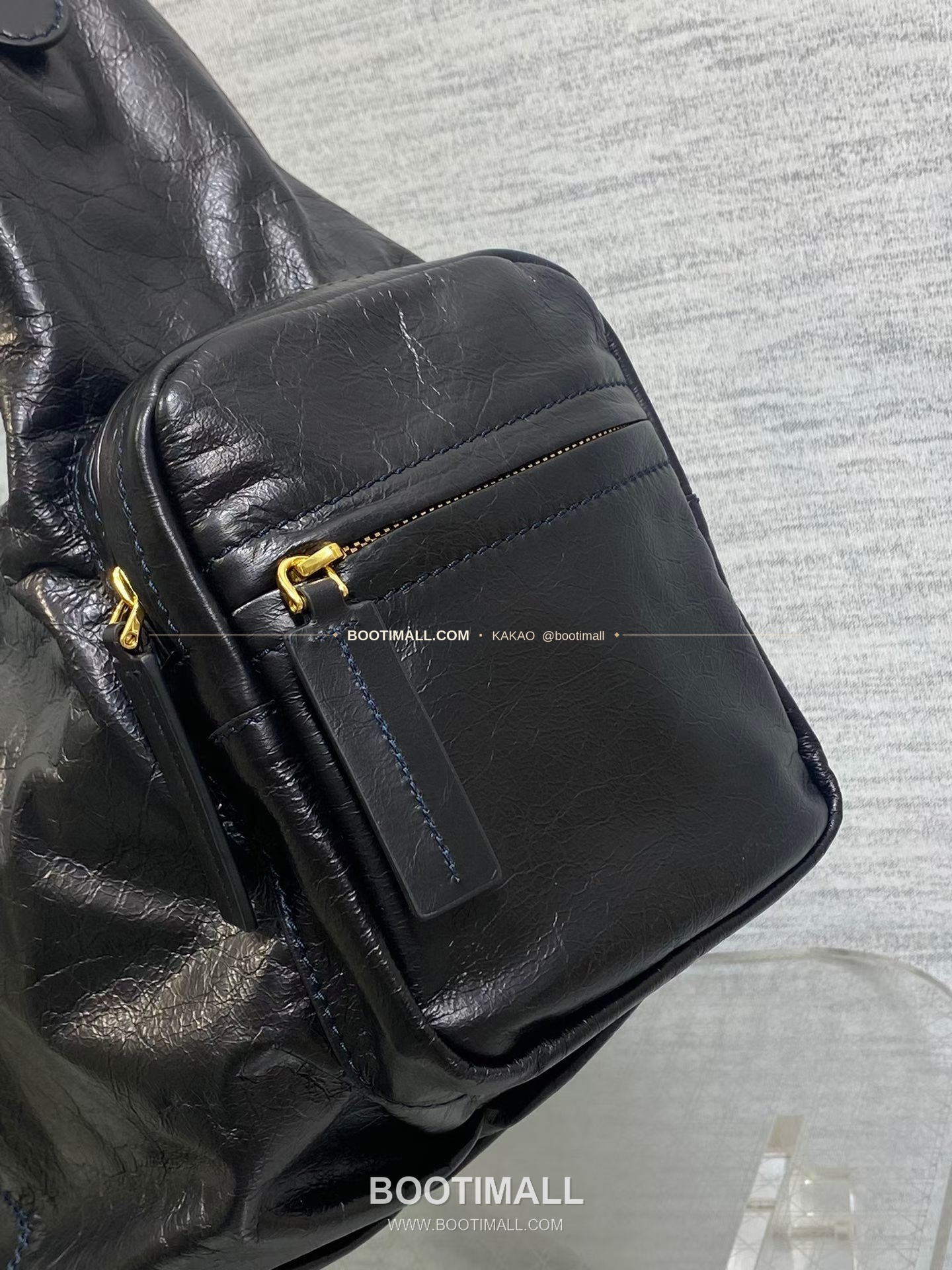 디올 그랑 투어 카프스킨 주름 호보 숄더백 Dior Grand Tour Calfskin Pleated Hobo Shoulder Bag 6613 33cm 4