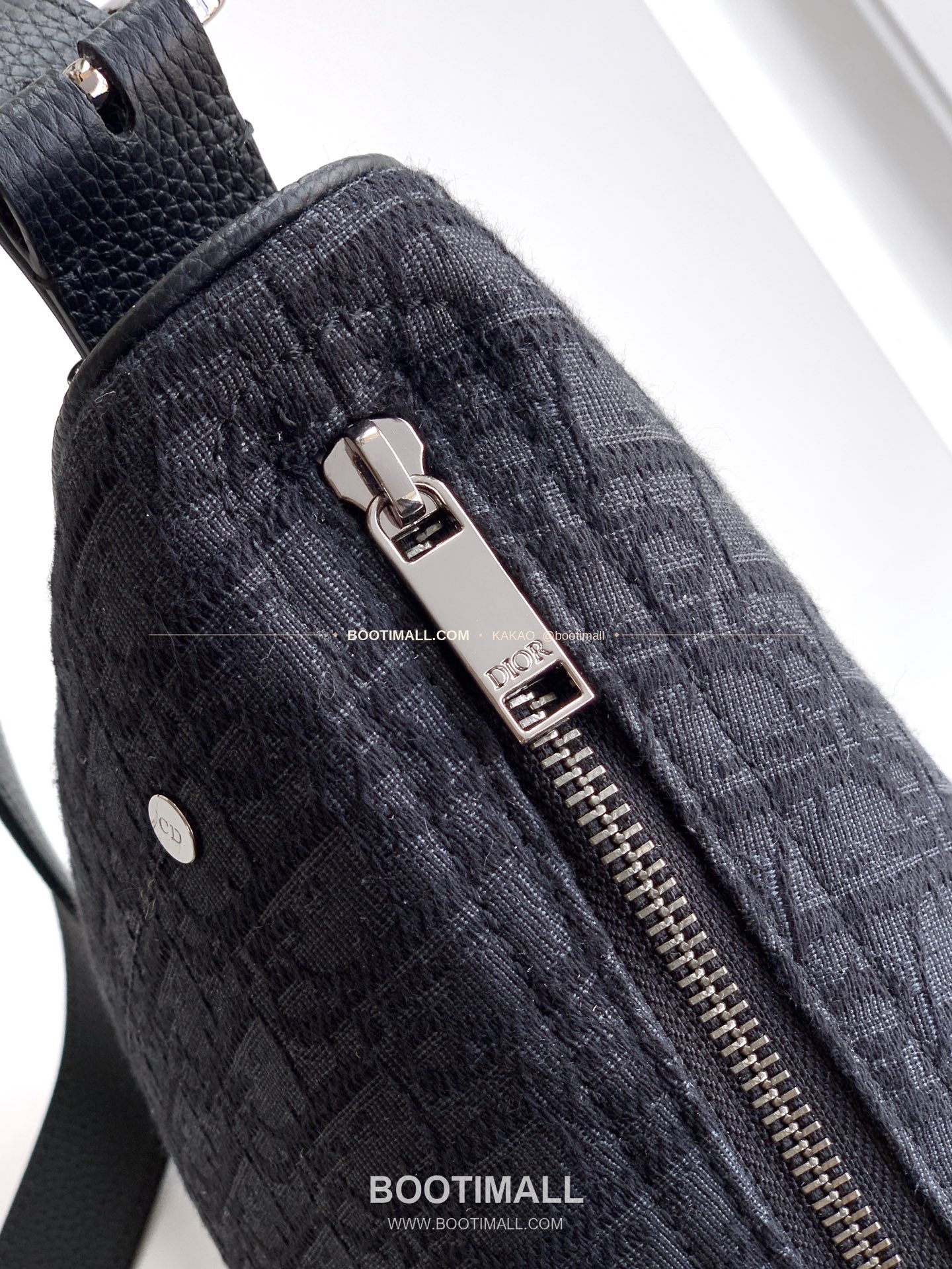 디올 슬라이더 오블리크 캔버스 지퍼 호보 숄더백 Dior Slider Oblique Canvas Zip Hobo Shoulder Bag 1LEHO066YKY 43cm 9