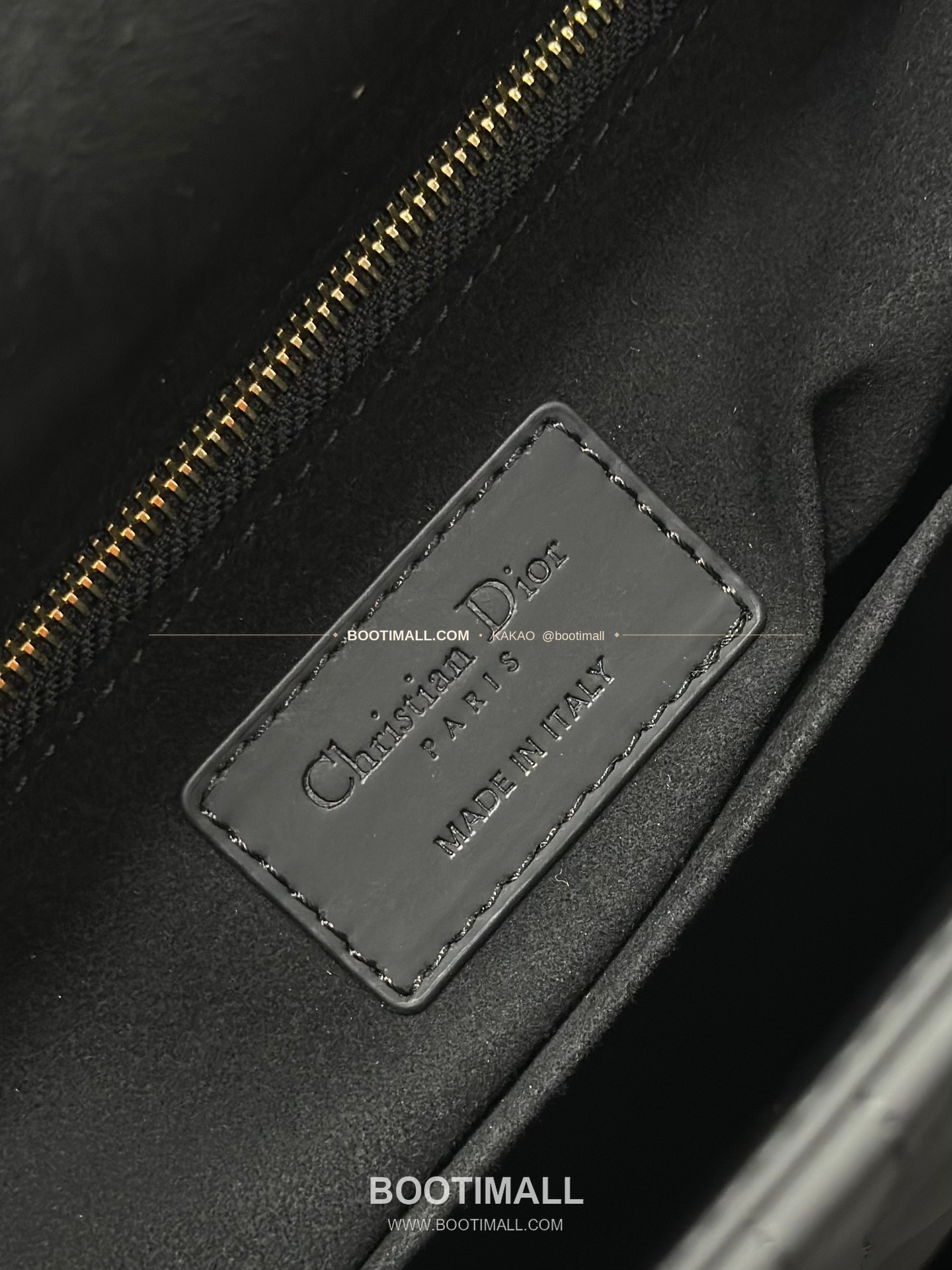 디올 레이디 디올 카프스킨 까나쥬 울트라 매트 플랩 토트 숄더백 Dior Lady Dior Calfskin Cannage Ultra Matte Flap Tote Shoulder Bag M0565 24cm 9