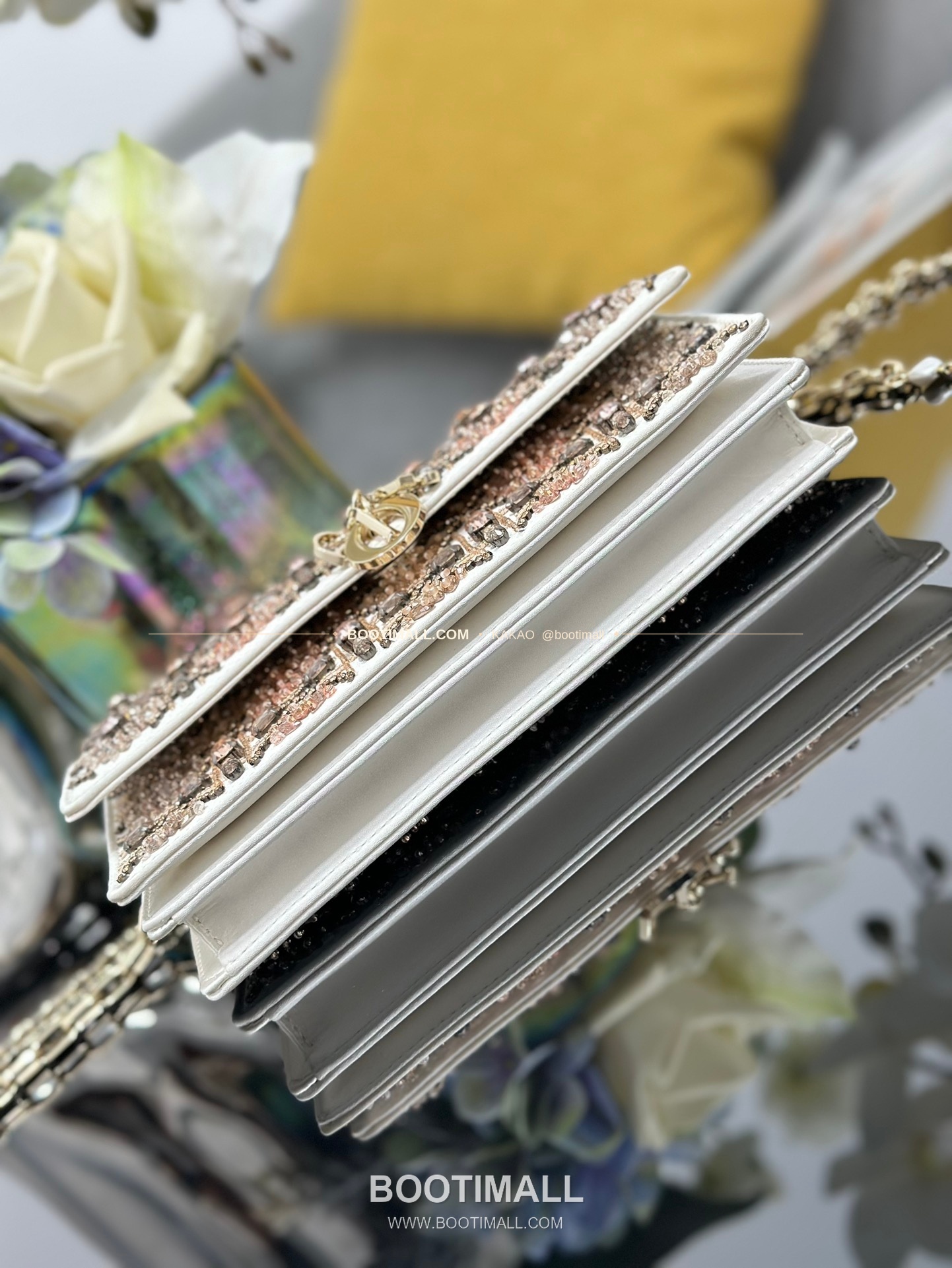 디올 미스 디올 새틴 까나쥬 핑크 크리스탈 자수 D.I.O.R 참 체인 숄더백 Dior Miss Dior Satin Cannage Pink Crystal Embroidered D.I.O.R Charm Chain Shoulder Bag M0997 21cm 4