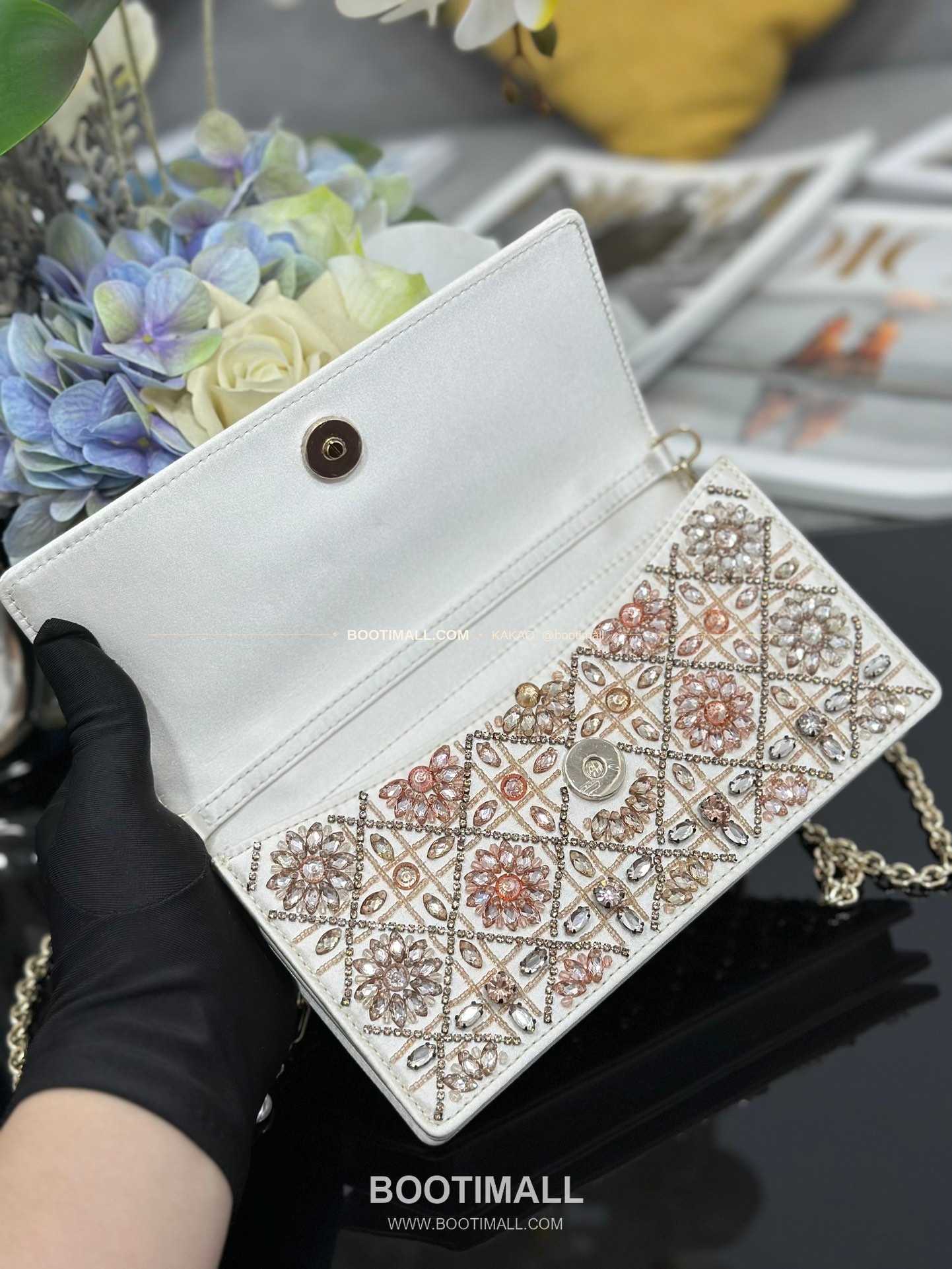 디올 미스 디올 새틴 까나쥬 핑크 크리스탈 자수 D.I.O.R 참 체인 숄더백 Dior Miss Dior Satin Cannage Pink Crystal Embroidered D.I.O.R Charm Chain Shoulder Bag M0997 21cm 7