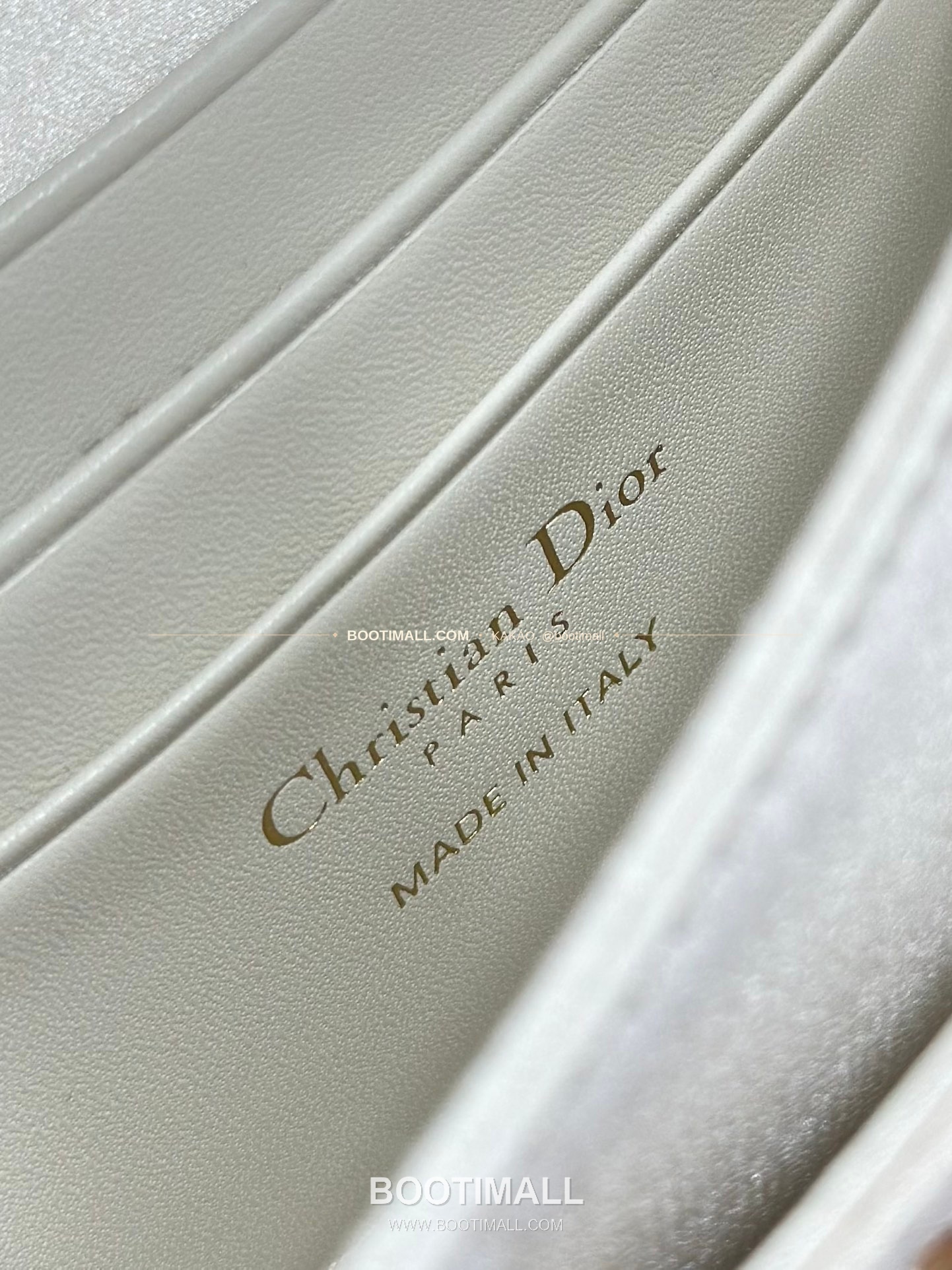 디올 미스 디올 새틴 까나쥬 핑크 크리스탈 자수 D.I.O.R 참 체인 숄더백 Dior Miss Dior Satin Cannage Pink Crystal Embroidered D.I.O.R Charm Chain Shoulder Bag M0997 21cm 9