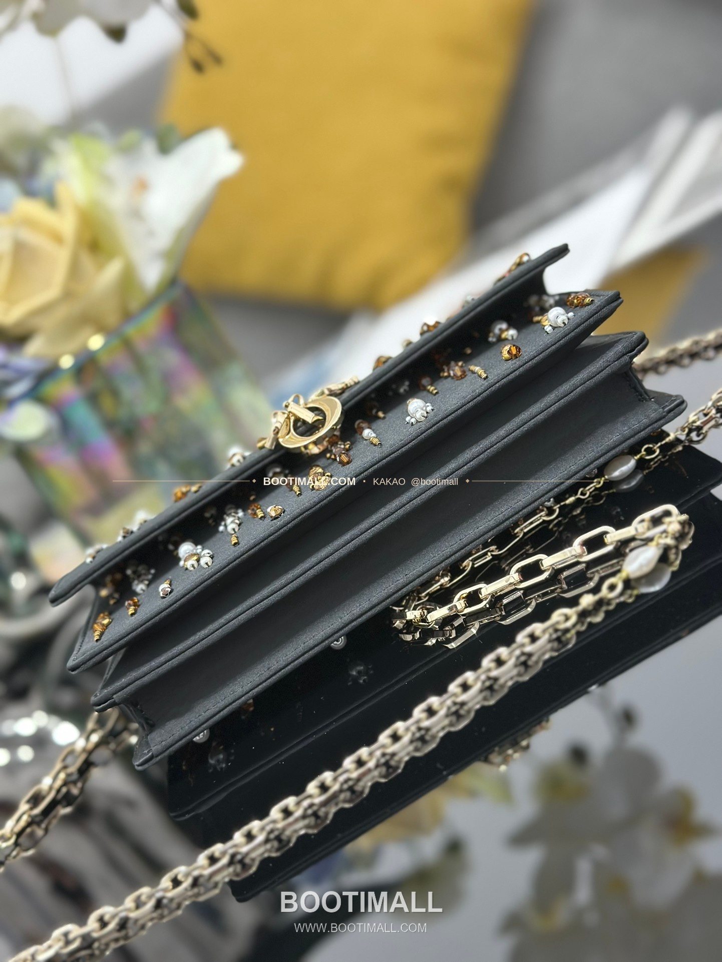 디올 미스 디올 새틴 까나쥬 핑크 크리스탈 자수 D.I.O.R 참 체인 숄더백 Dior Miss Dior Satin Cannage Pink Crystal Embroidered D.I.O.R Charm Chain Shoulder Bag M0997 21cm 4