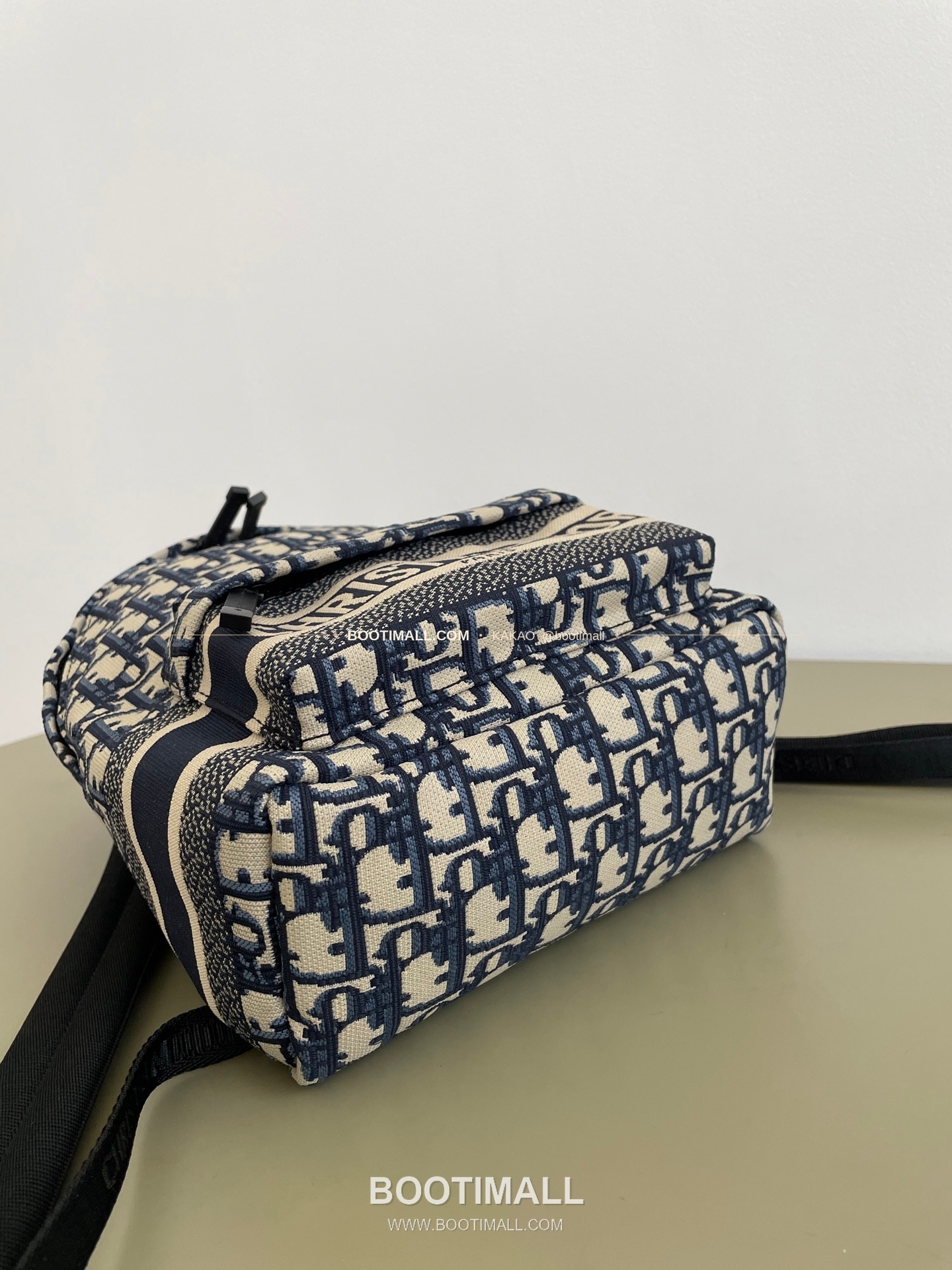 디올 오블리크 캔버스 레터로고 스몰 백팩 Dior Oblique Canvas Letter Logo Small Backpack 084 31.5cm 13