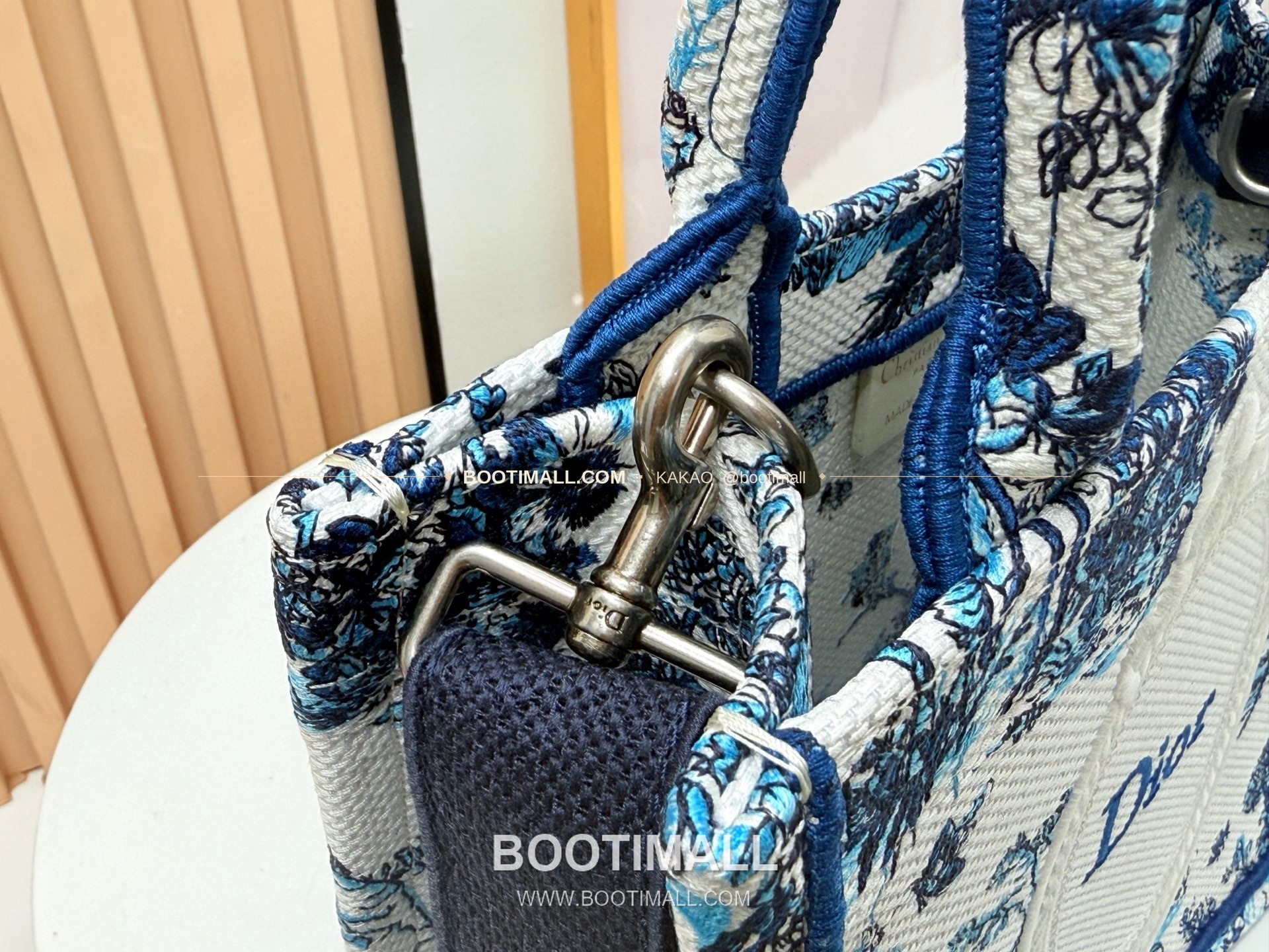 디올 JWA 캔버스 북토트 스몰 토트백 Dior JWA Canvas Book Tote Small Tote Bag 8835 26cm 6