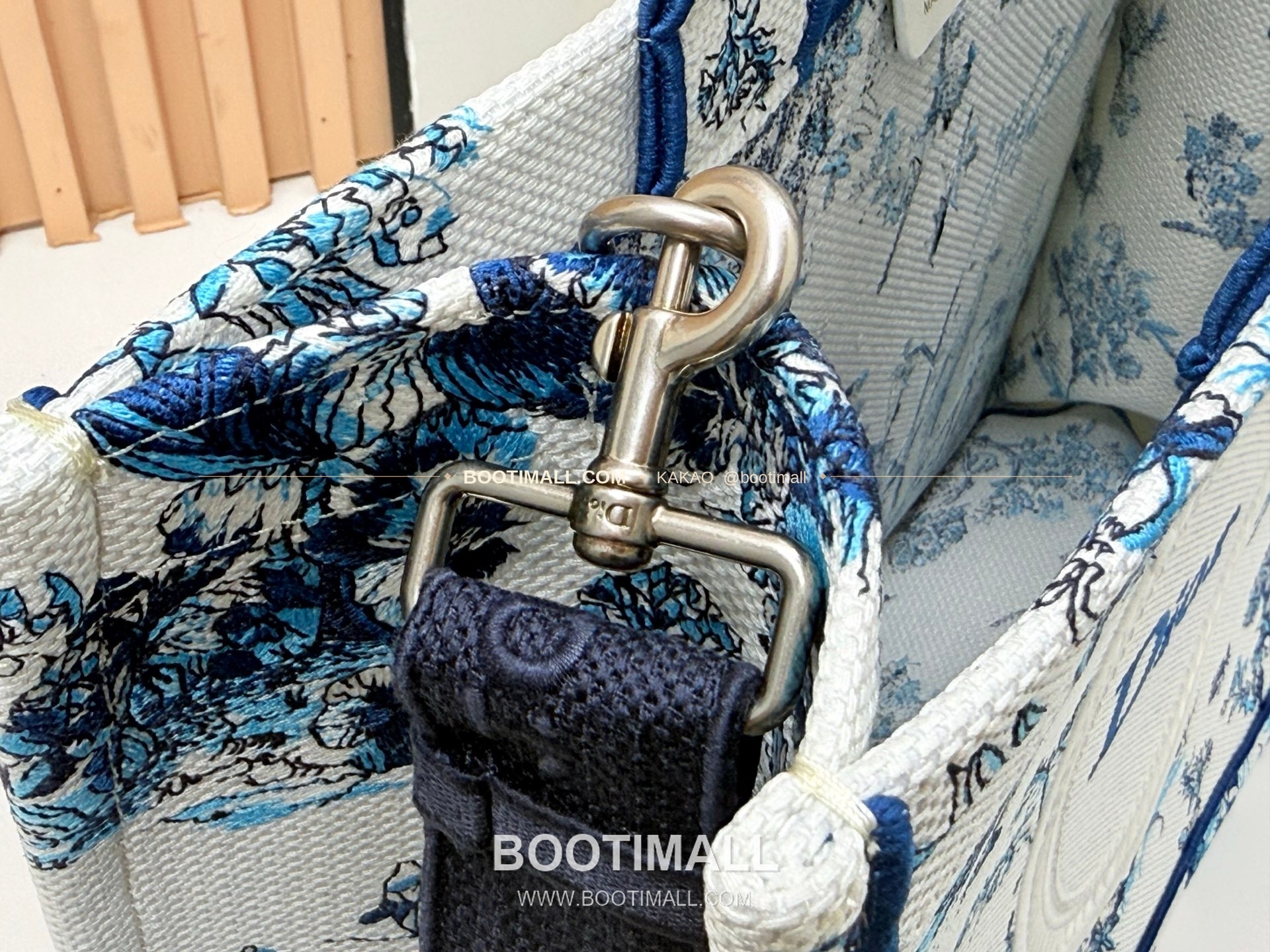 디올 JWA 캔버스 북토트 라지 토트백 Dior JWA Canvas Book Tote Large Tote Bag 8833 41cm 7