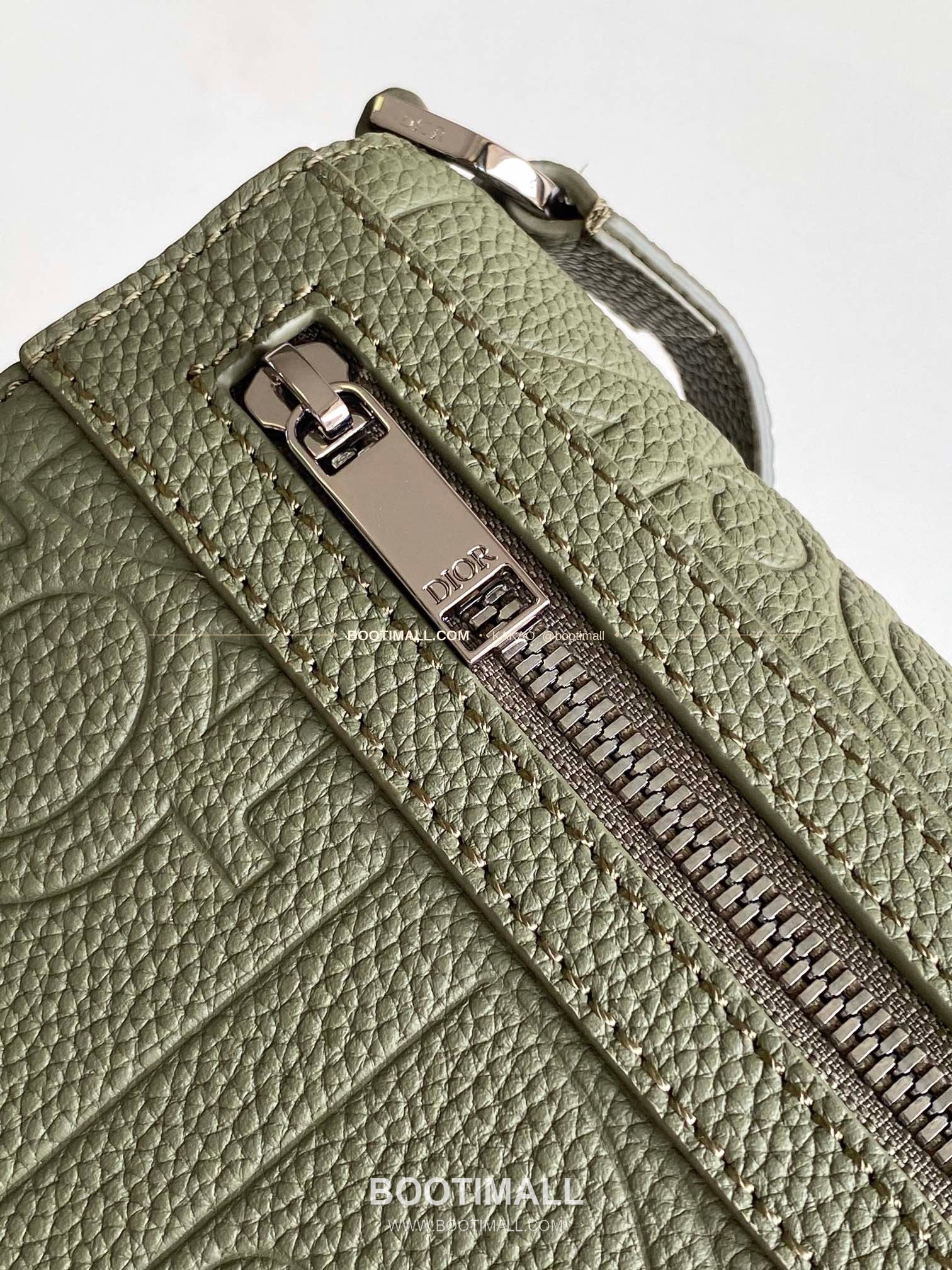 디올 그래비티 엠보스 레더 플랩 베이지 메신저백 Dior Gravity Embossed Leather Flap Beige Messenger Bag 1ESPO329LLG_H00N 21cm 6