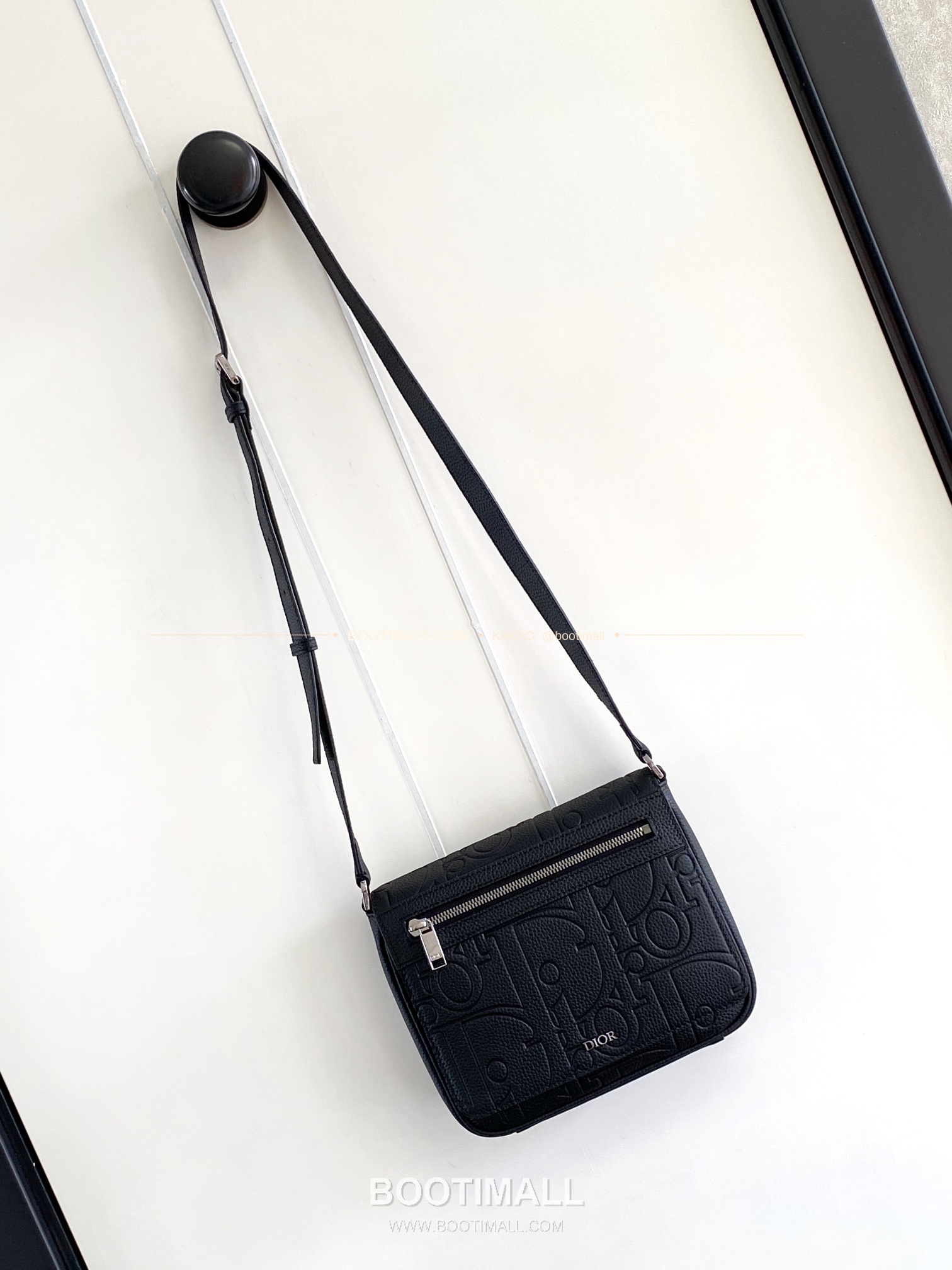 디올 그래비티 엠보스 레더 플랩 베이지 메신저백 Dior Gravity Embossed Leather Flap Beige Messenger Bag 1ESPO329LLG_H00N 21cm 11