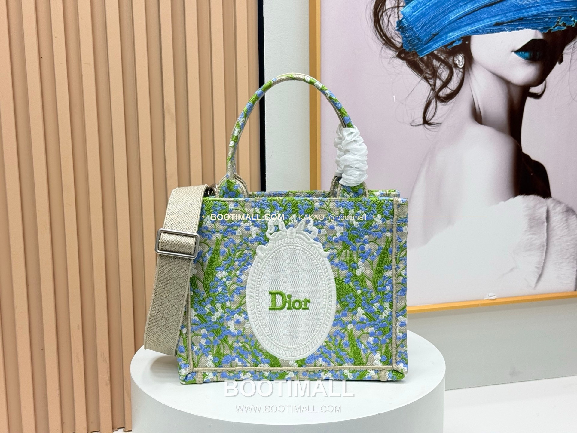 디올 JWA 캔버스 북토트 리프미러 스몰 토트백 Dior JWA Canvas Book Tote Leaf Mirror Small Tote Bag 8835 26cm 1
