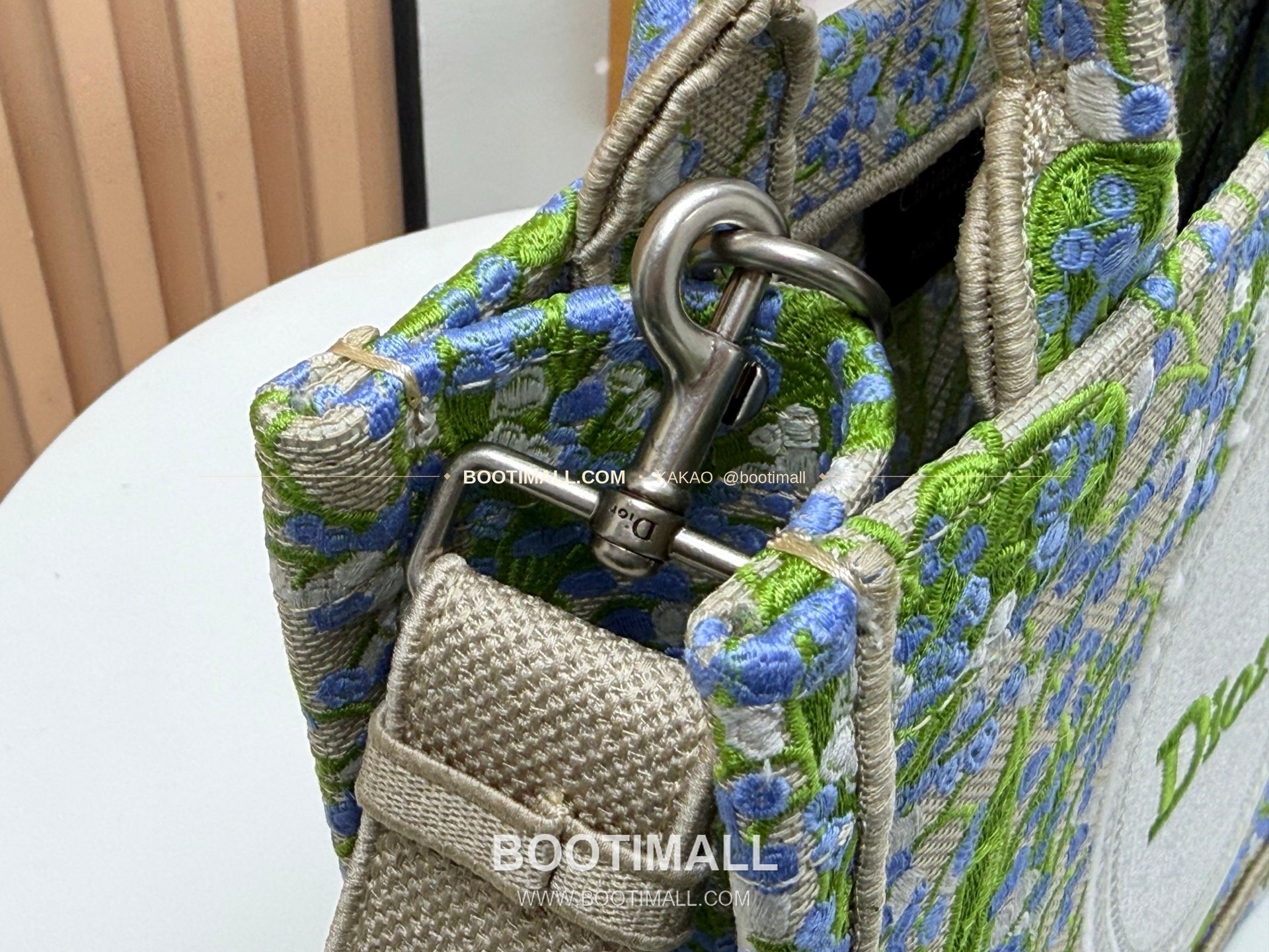 디올 JWA 캔버스 북토트 리프미러 스몰 토트백 Dior JWA Canvas Book Tote Leaf Mirror Small Tote Bag 8835 26cm 6