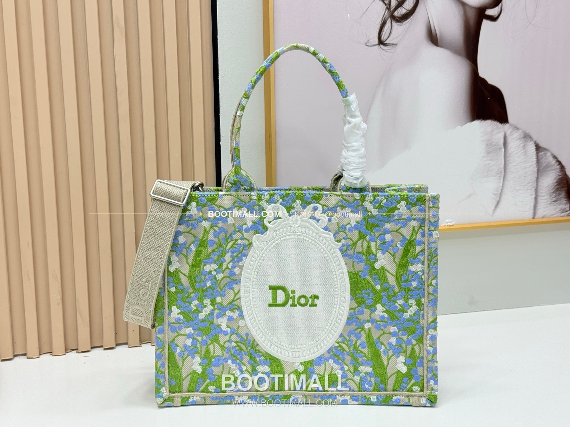 디올 JWA 캔버스 북토트 리프미러 미디엄 토트백 Dior JWA Canvas Book Tote Leaf Mirror Medium Tote Bag 8834 36cm 1