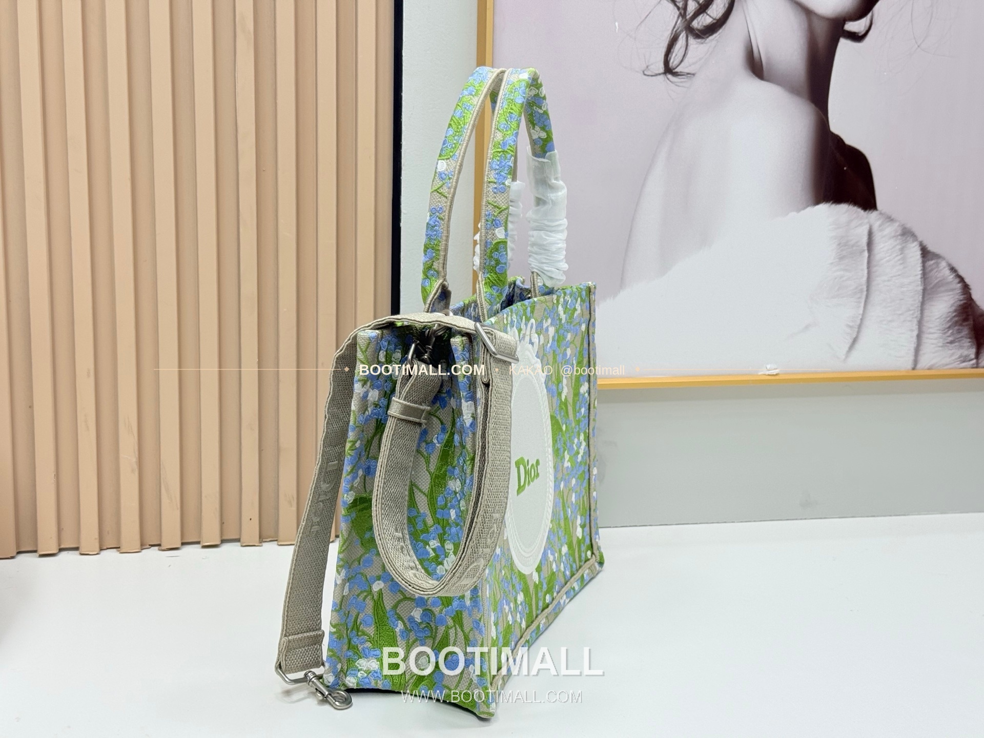 디올 JWA 캔버스 북토트 리프미러 미디엄 토트백 Dior JWA Canvas Book Tote Leaf Mirror Medium Tote Bag 8834 36cm 2