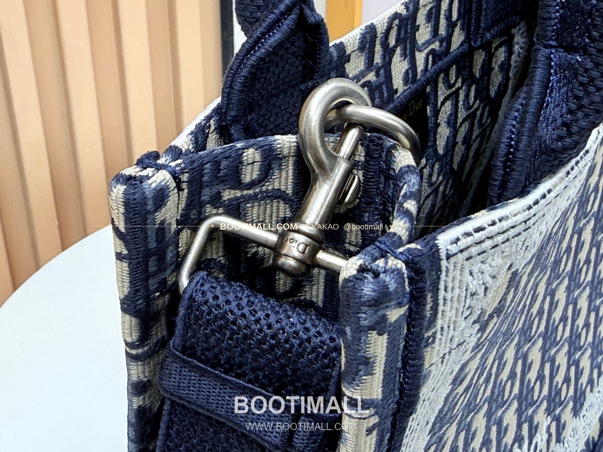 디올 JWA 캔버스 북토트 리프미러 스몰 토트백 Dior JWA Canvas Book Tote Leaf Mirror Small Tote Bag 8835 26cm 8