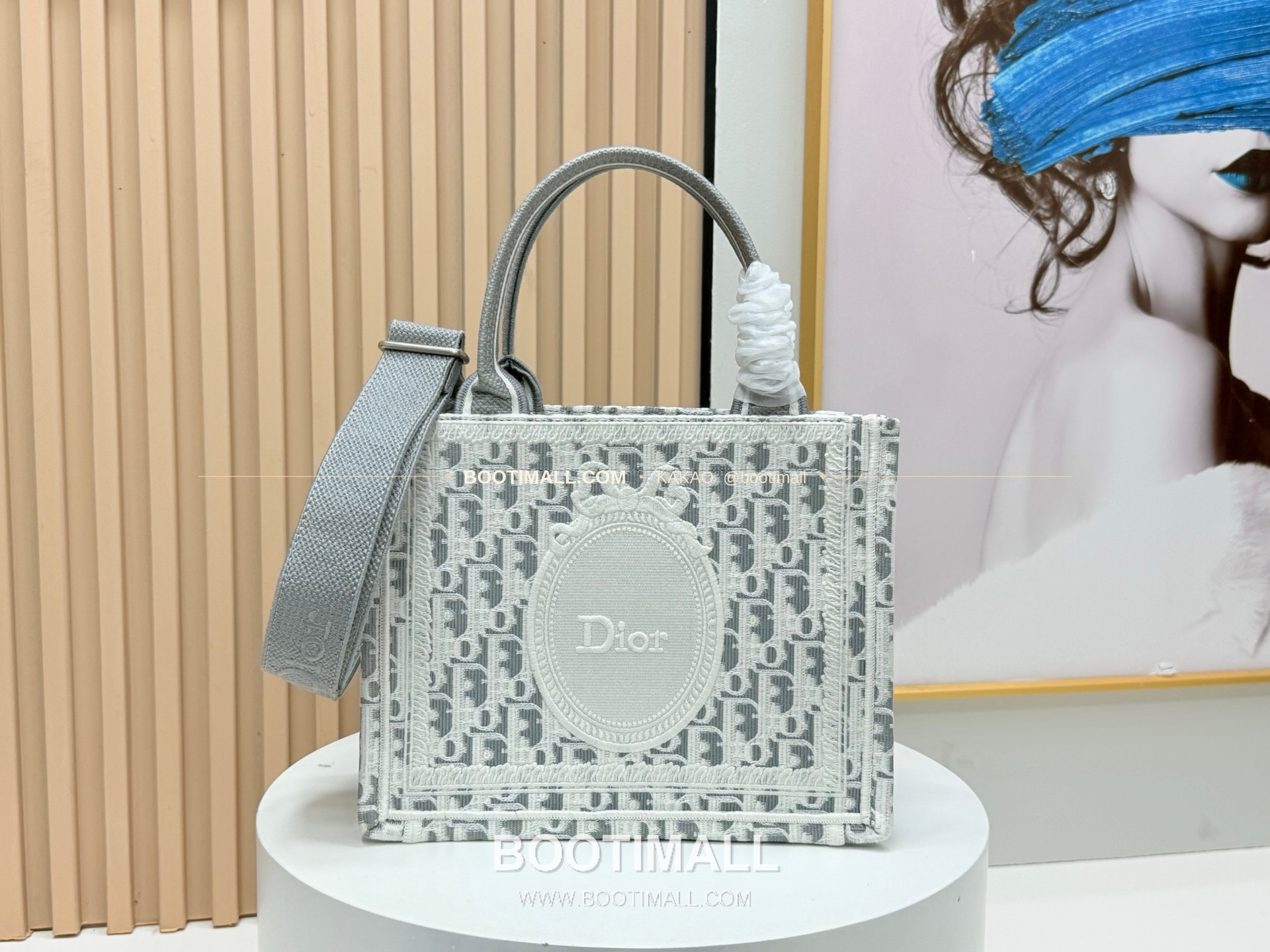 디올 JWA 캔버스 북토트 리프미러 스몰 토트백 Dior JWA Canvas Book Tote Leaf Mirror Small Tote Bag 8835 26cm 1